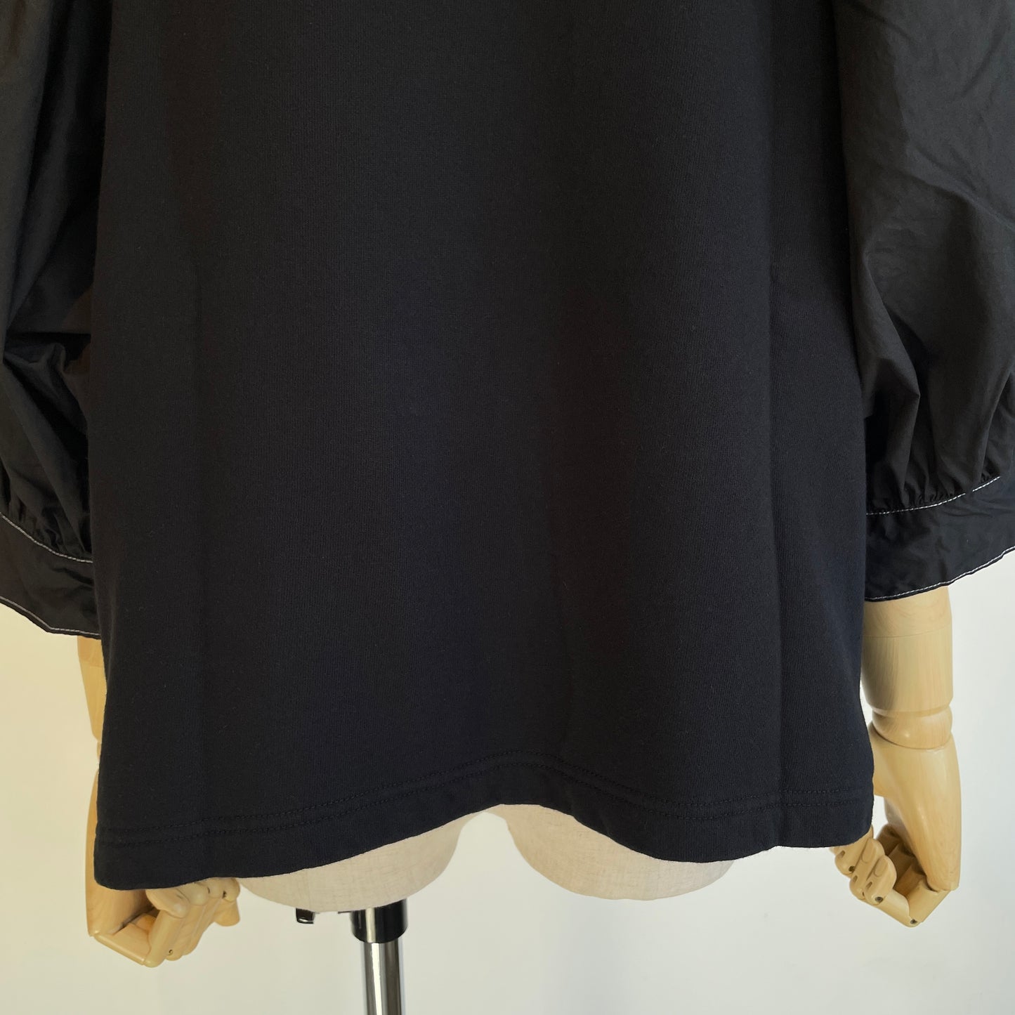 universaltissu//セントラル裏毛タイプライターコンボフリルPO
US260CT032