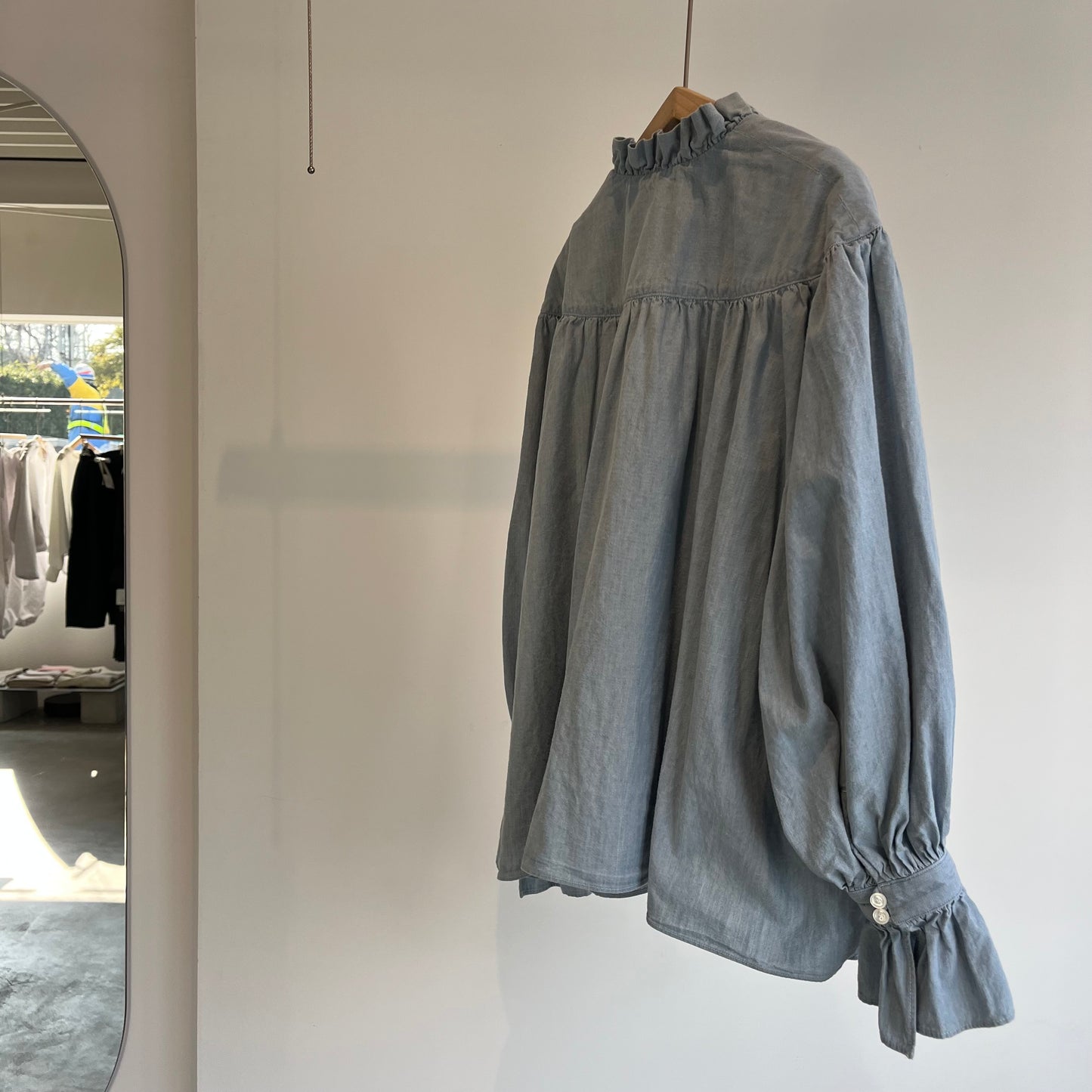 HAVERSACK//5ozシャンブレーフリルブラウス 622521