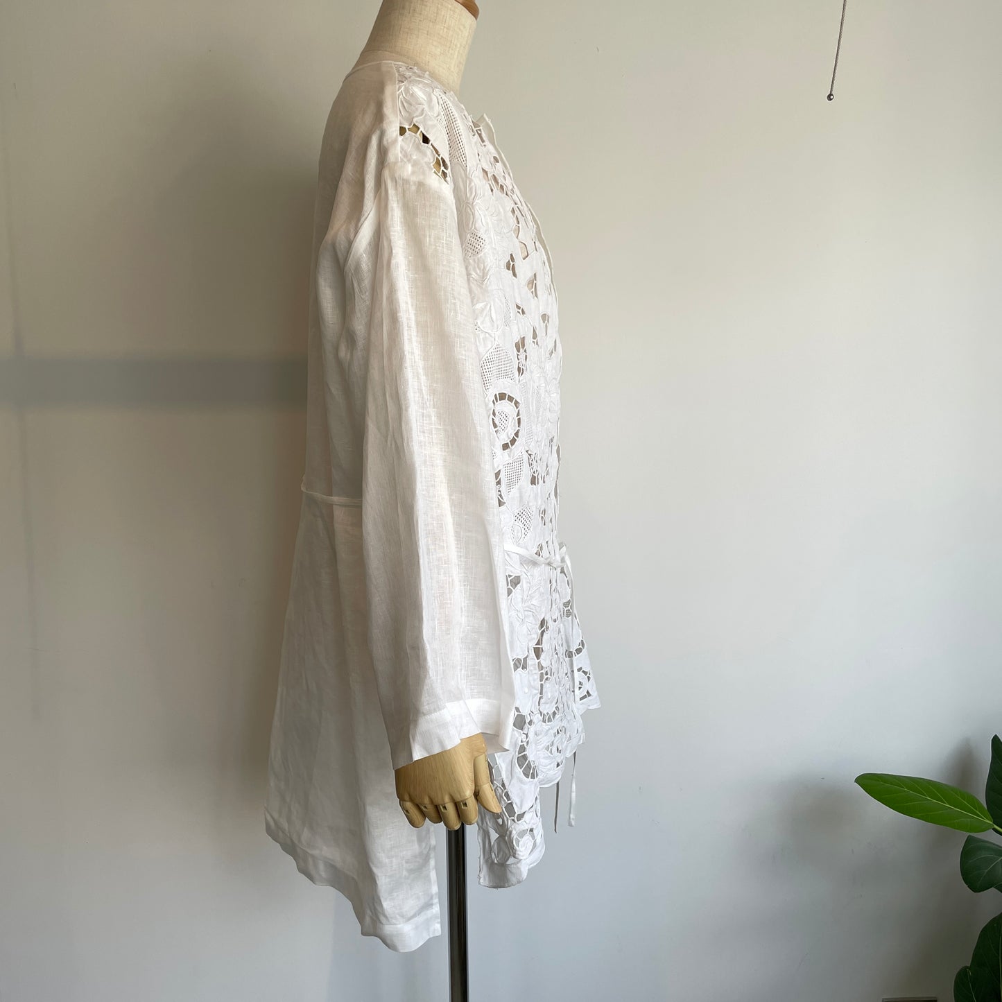 heriter//cutwork parts robe H0-00-3032