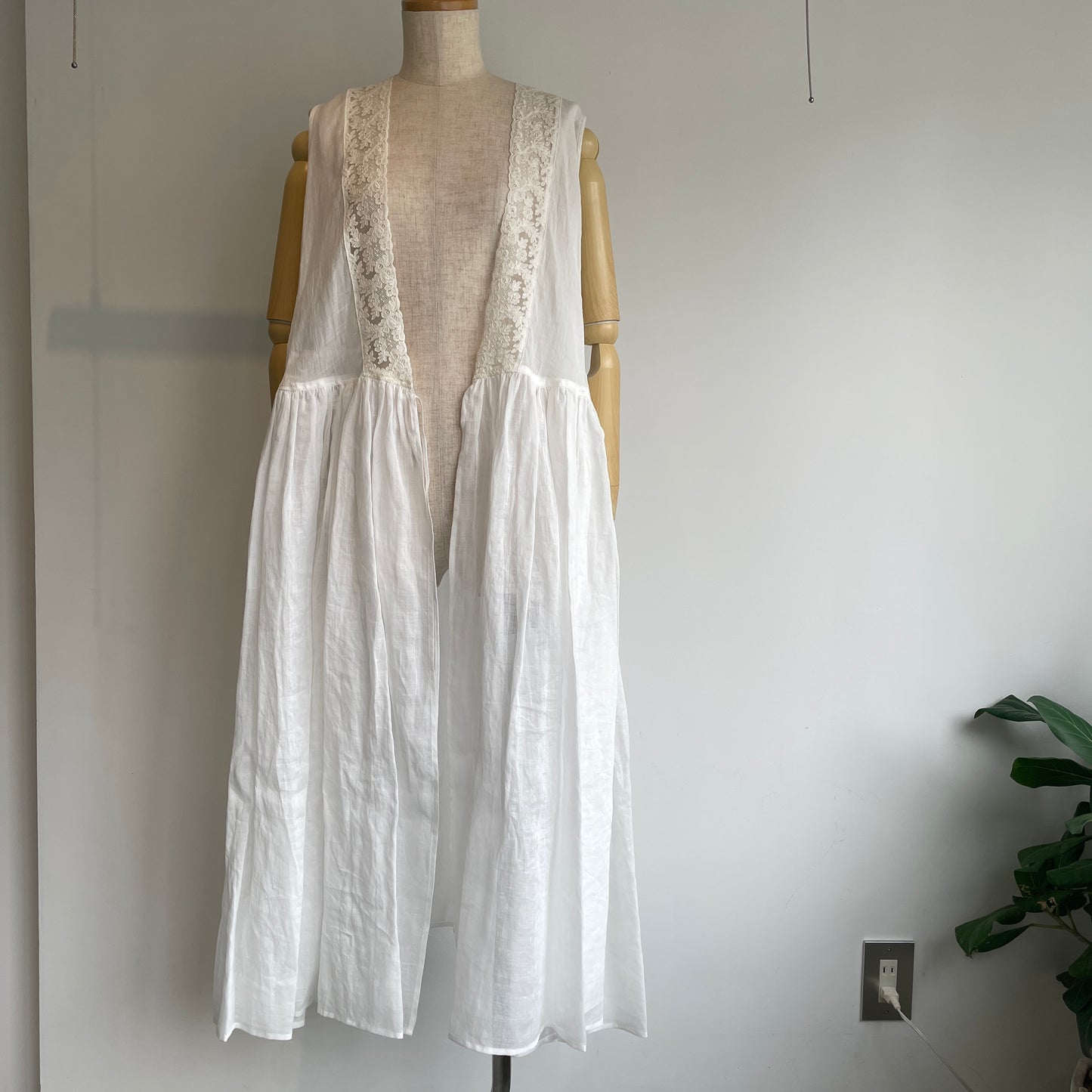 heriter//tulle lace ramie dress H1-25-7009