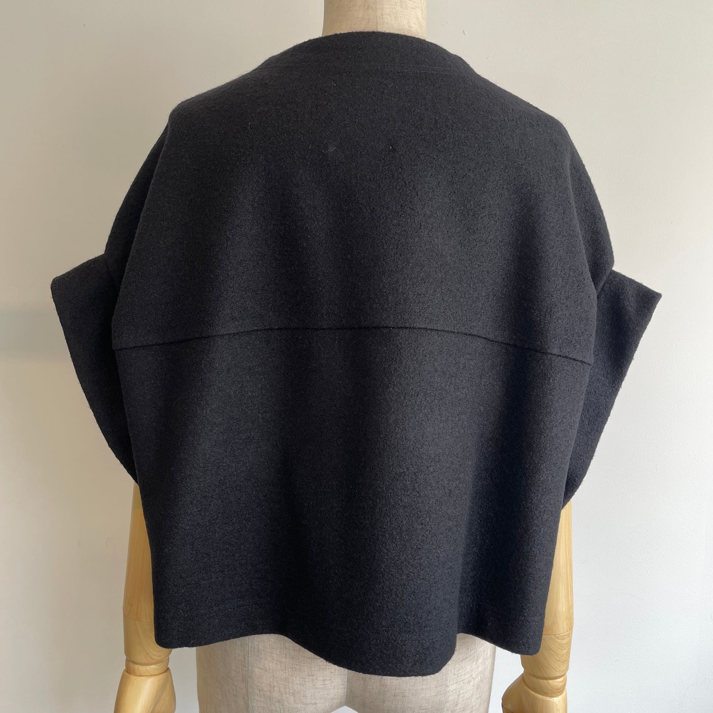 SI-HIRAI //SHORT ROBE CHAW25-6011