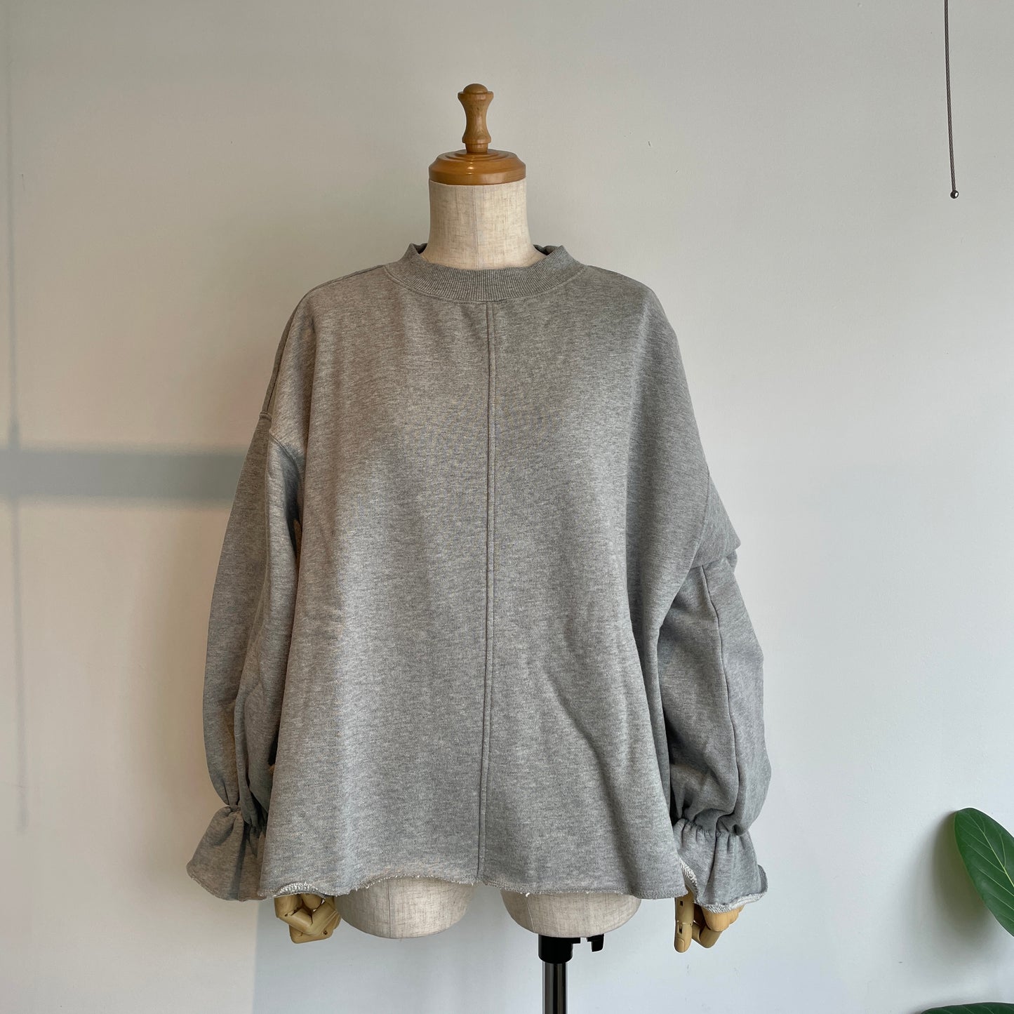 universaltissu//セントラル裏毛
ギャザースリーブPO US250CT017