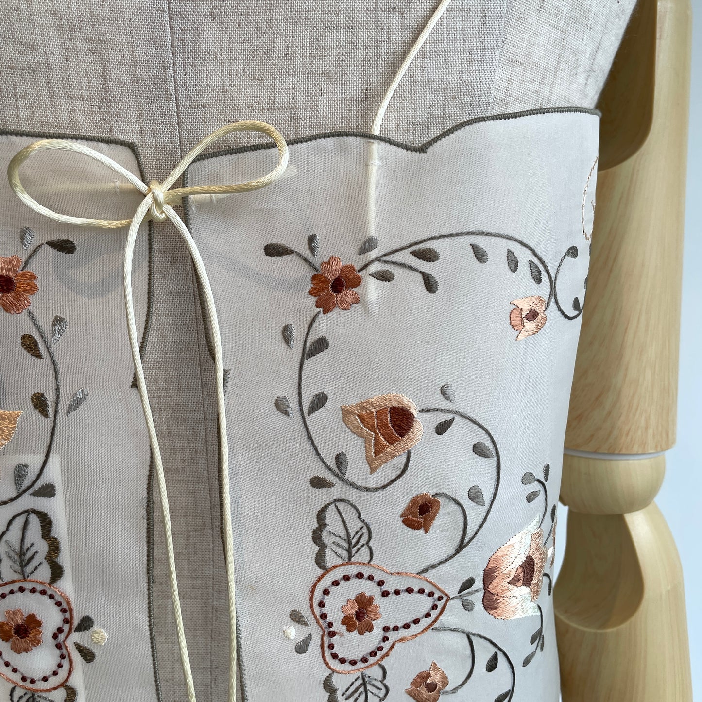 heriter//embroidery parts camisole H0-00-3058