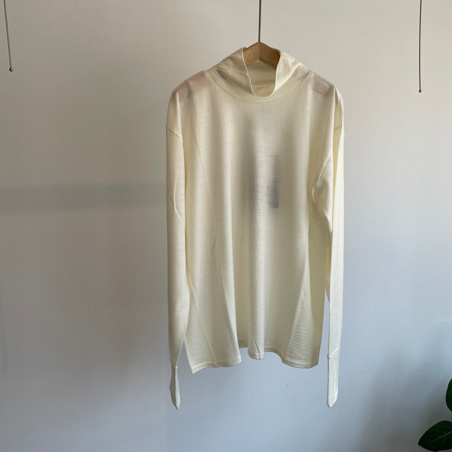 universaltissu //ウォッシャブルウール天竺 タートルネックPO TS233CT091