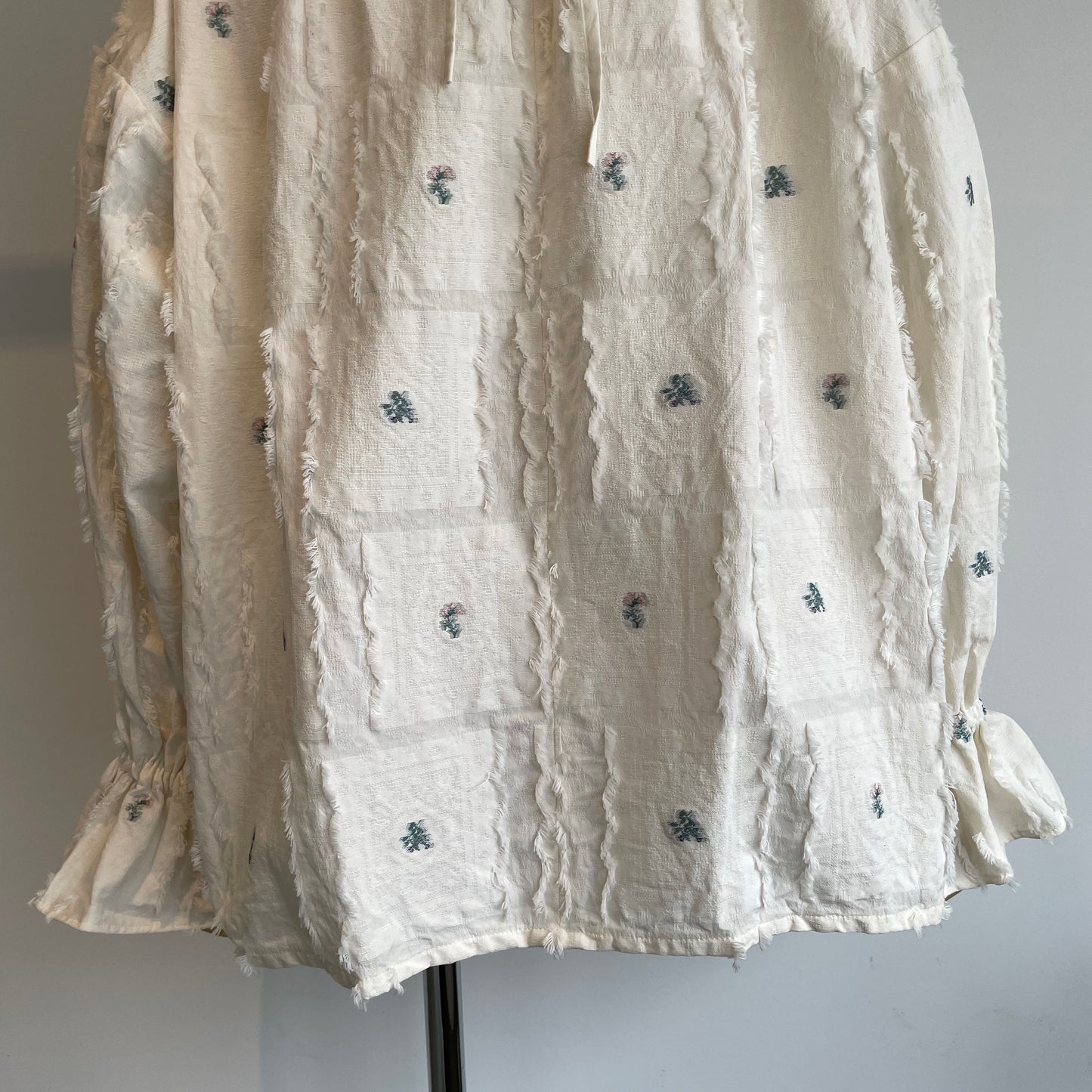 qiri //fleurs lace jacquard gather BL 6301BL006261