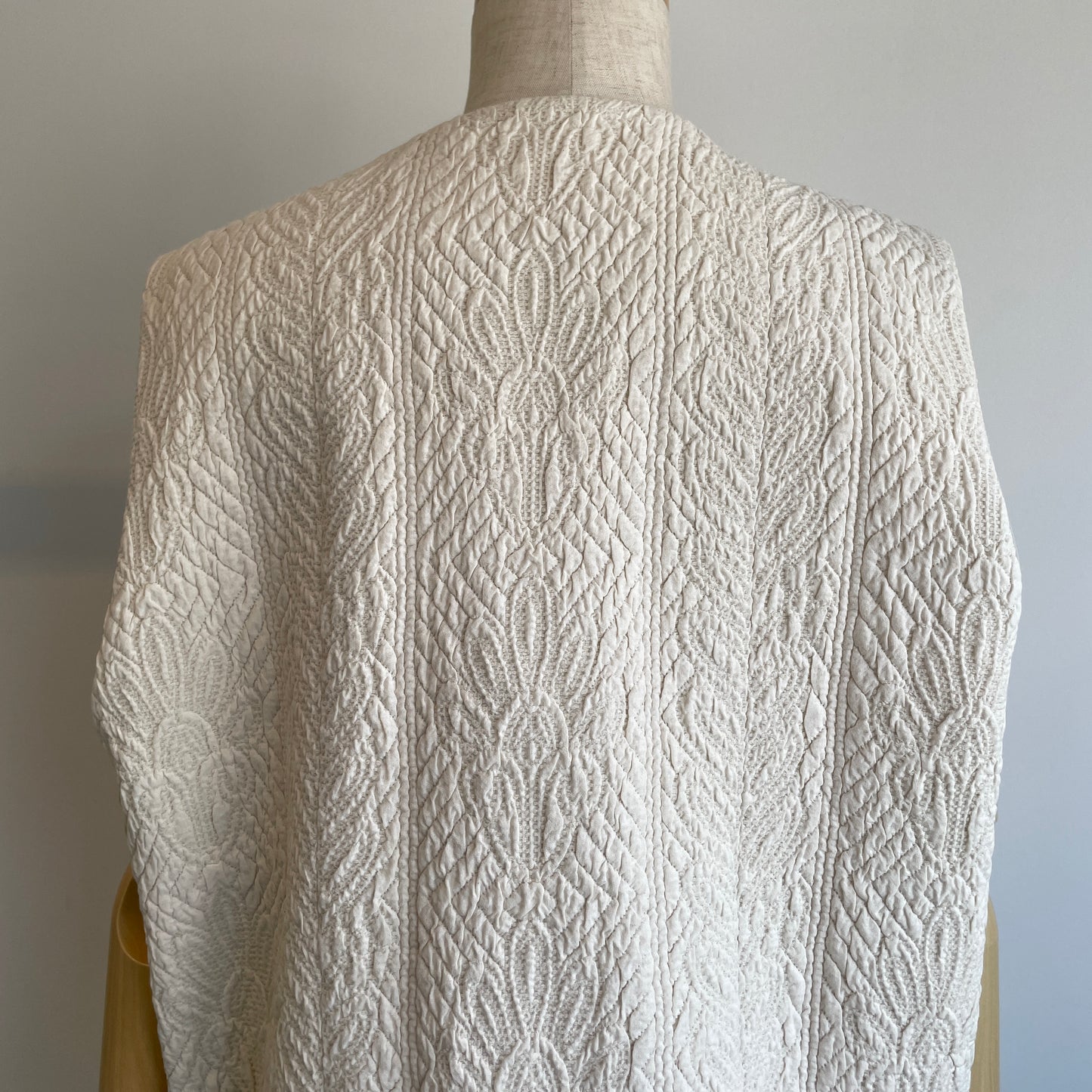 qiri //boutis jacquard ベスト
6301BL005252