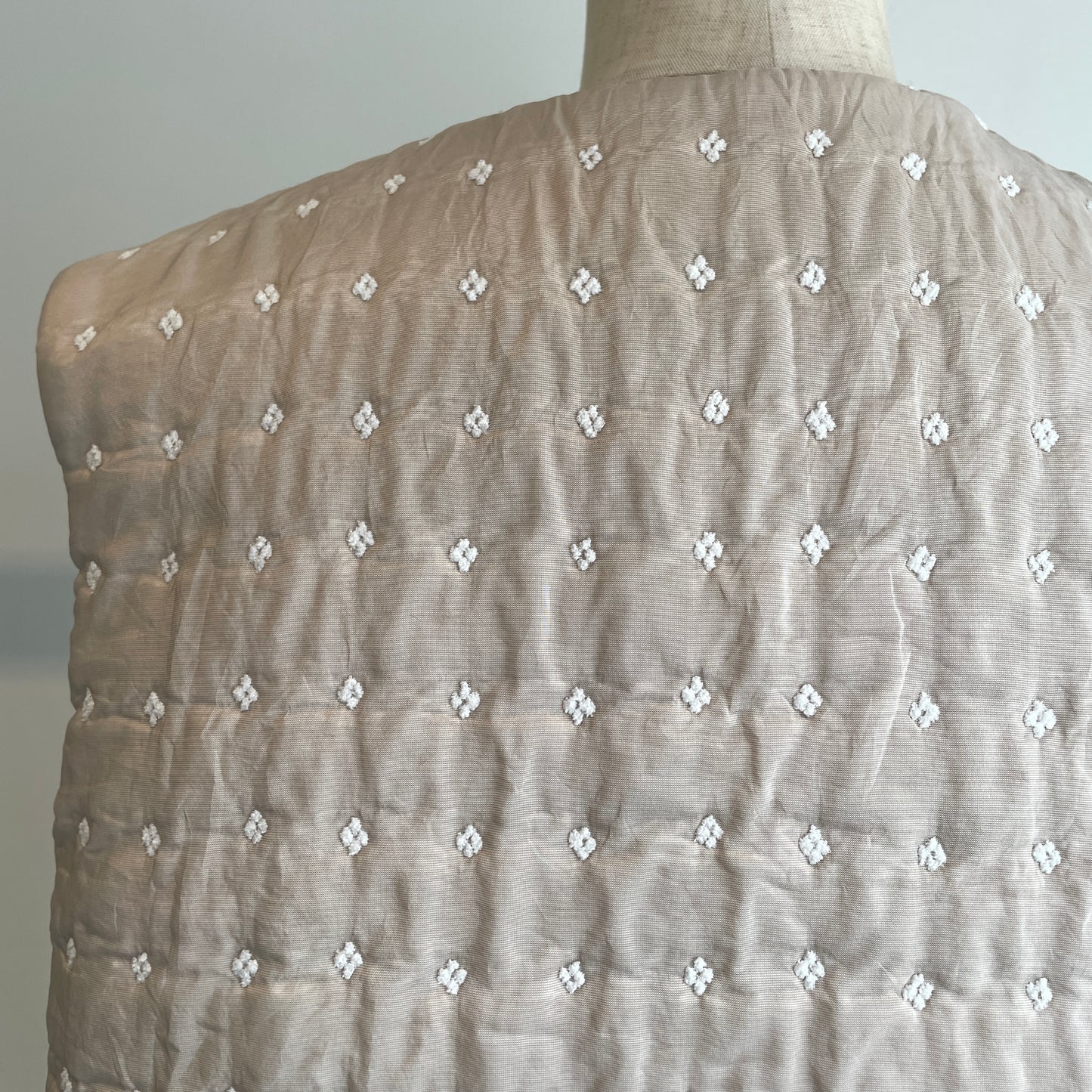 qiri //flower dot quilt jacquard ショートリバーシブルベスト 6301BL008252
