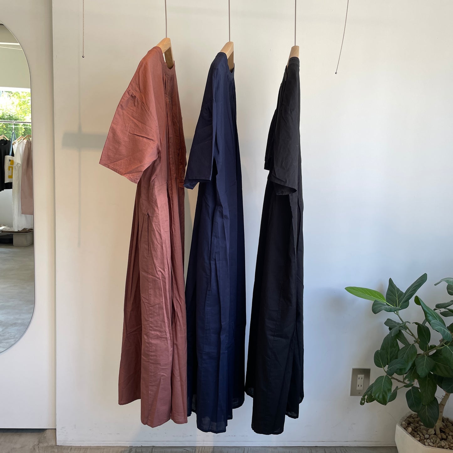 handsofcreation//60/-綿麻リネンローンクルーN2way OP 01530116