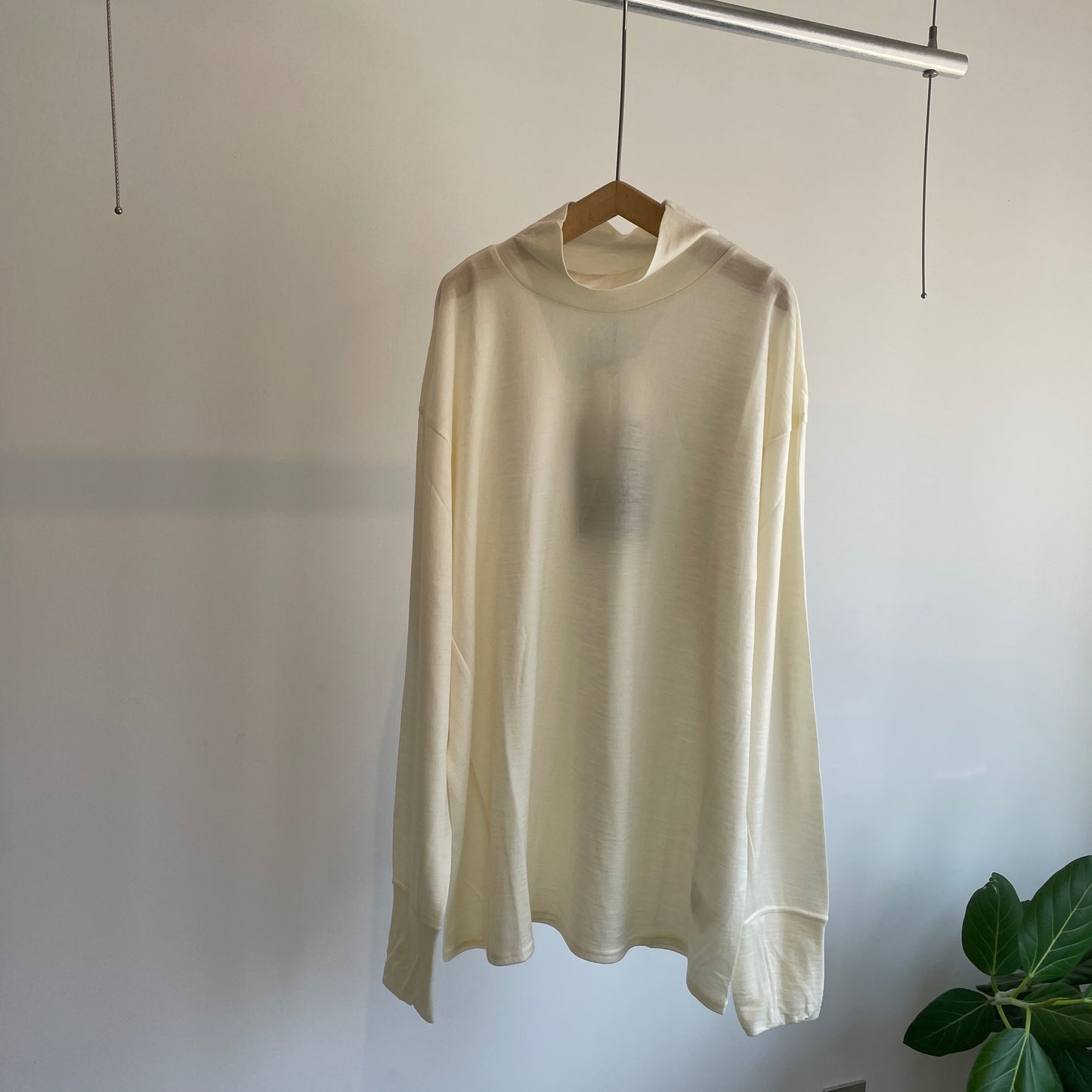 universaltissu //ウォッシャブルウール天竺 タートルネックPO TS233CT091