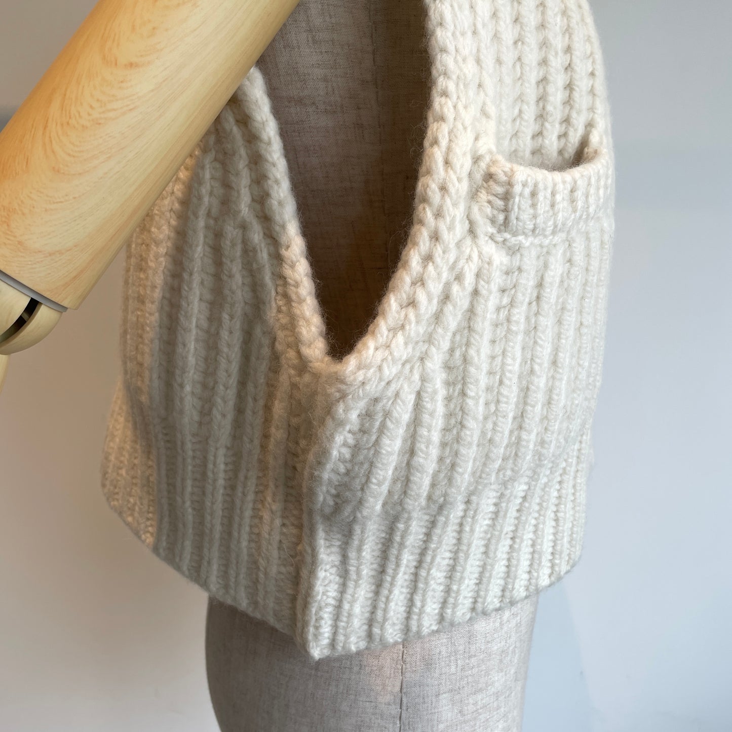 UNDYED //ハイランドウールニットベスト 25F212