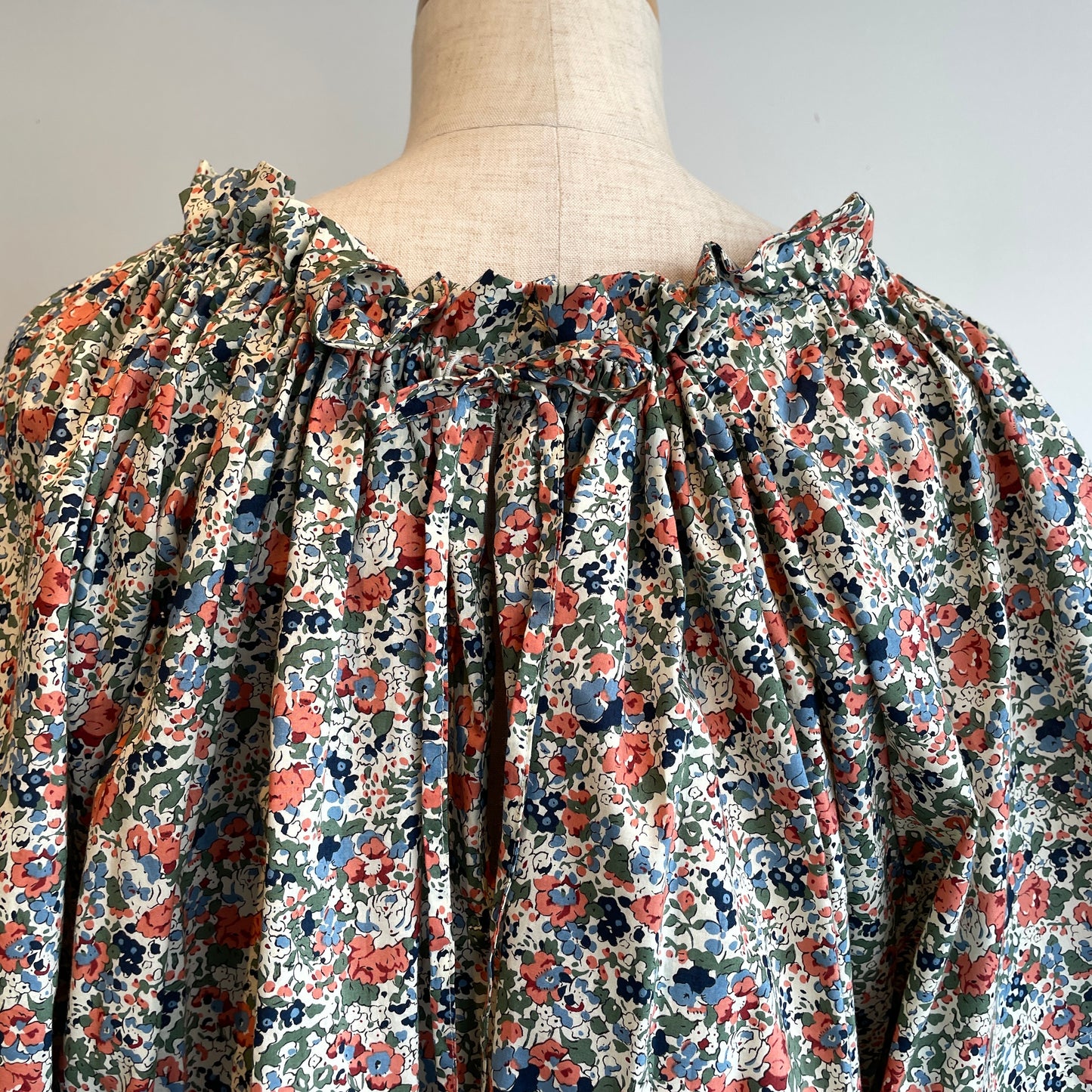 Heriter //LIBERTY blouse H1-25-3009
