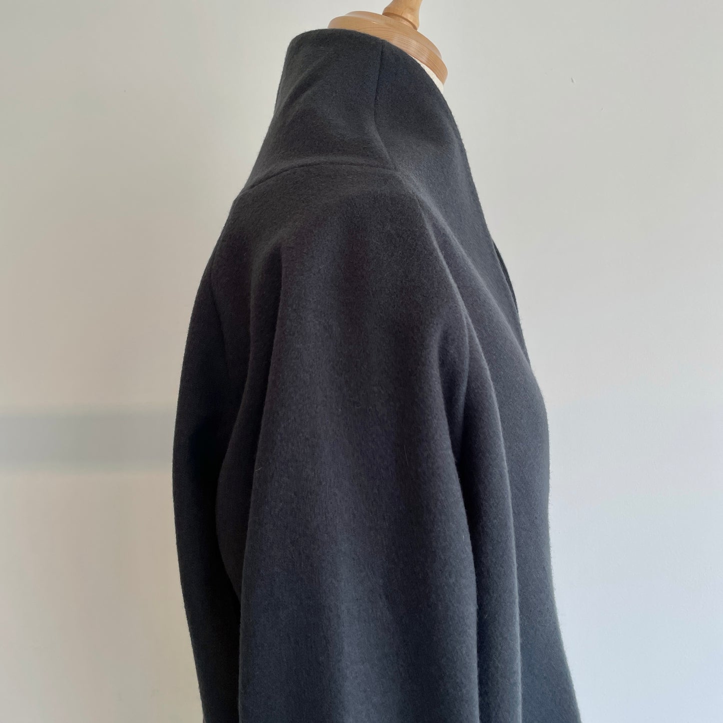 SI-HIRAI //SHORT NO COLLER COAT CHAW25-4218SH