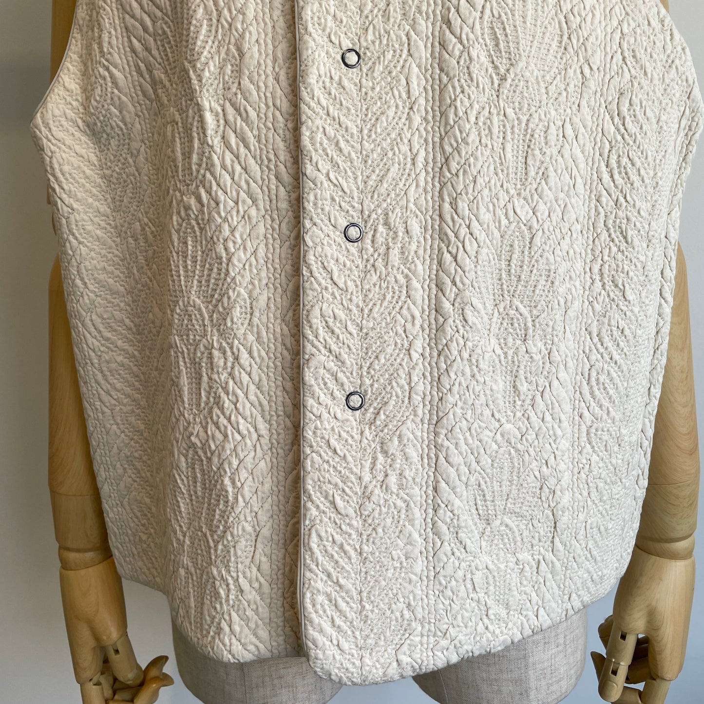 qiri //boutis jacquard ベスト
6301BL005252