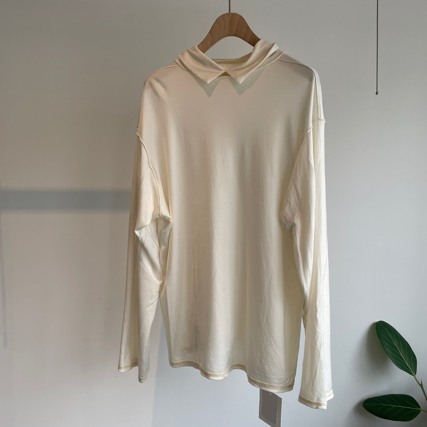 yuni //C/Cu モックロディback slit neck 1701CT005252