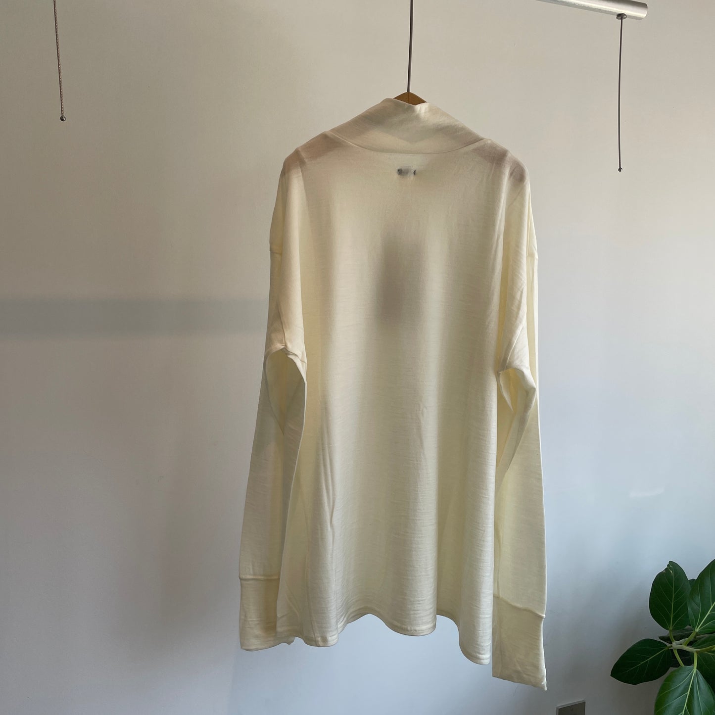 universaltissu //ウォッシャブルウール天竺 タートルネックPO TS233CT091