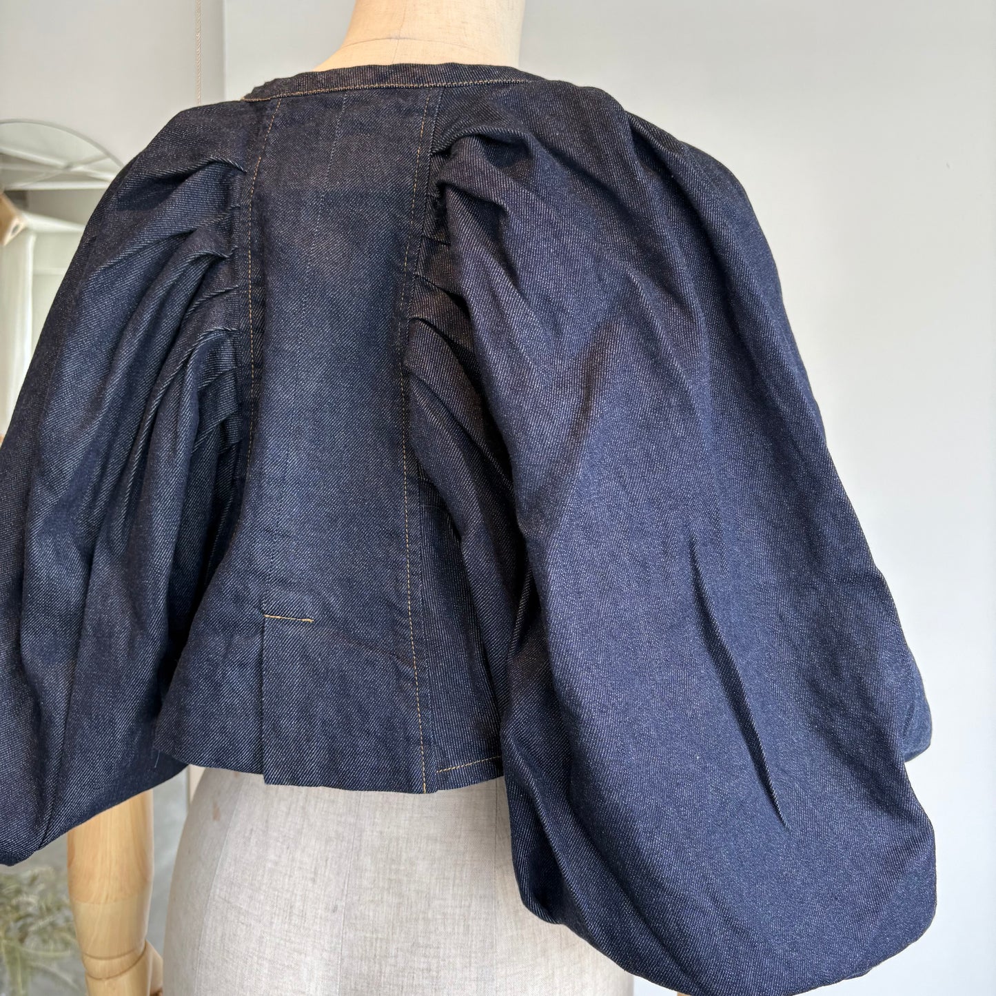 si si si//VICTORIANBOLERO 2025-SS111