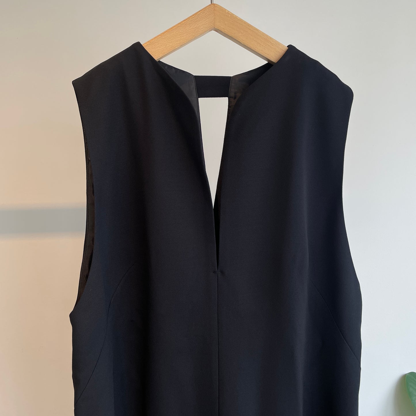 yuni //R/W slitneck jumperSK 1701OP008252