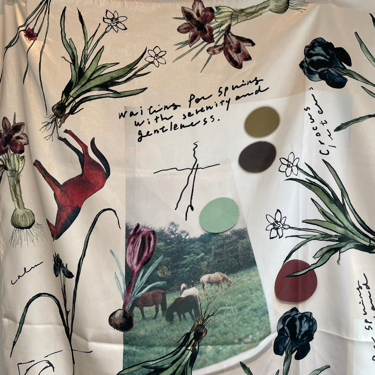 Sweet Little Nothing//vent de moe printed scarf〈馬と球根花〉