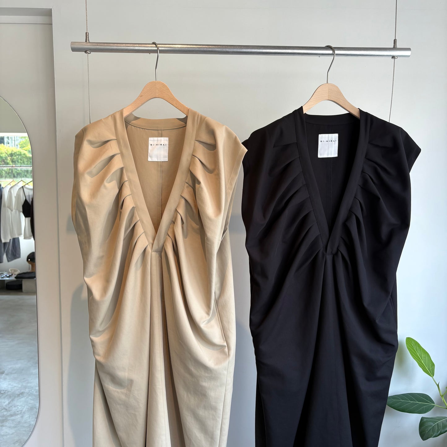 SIHIRAI//TUCK-ONE-PIECE DRESS CHAW 25-5115 (DD)