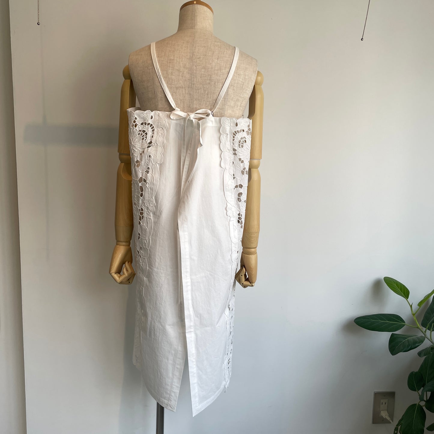 Heriter //cutwork parts tablecloth aprondress H0-00-7045
