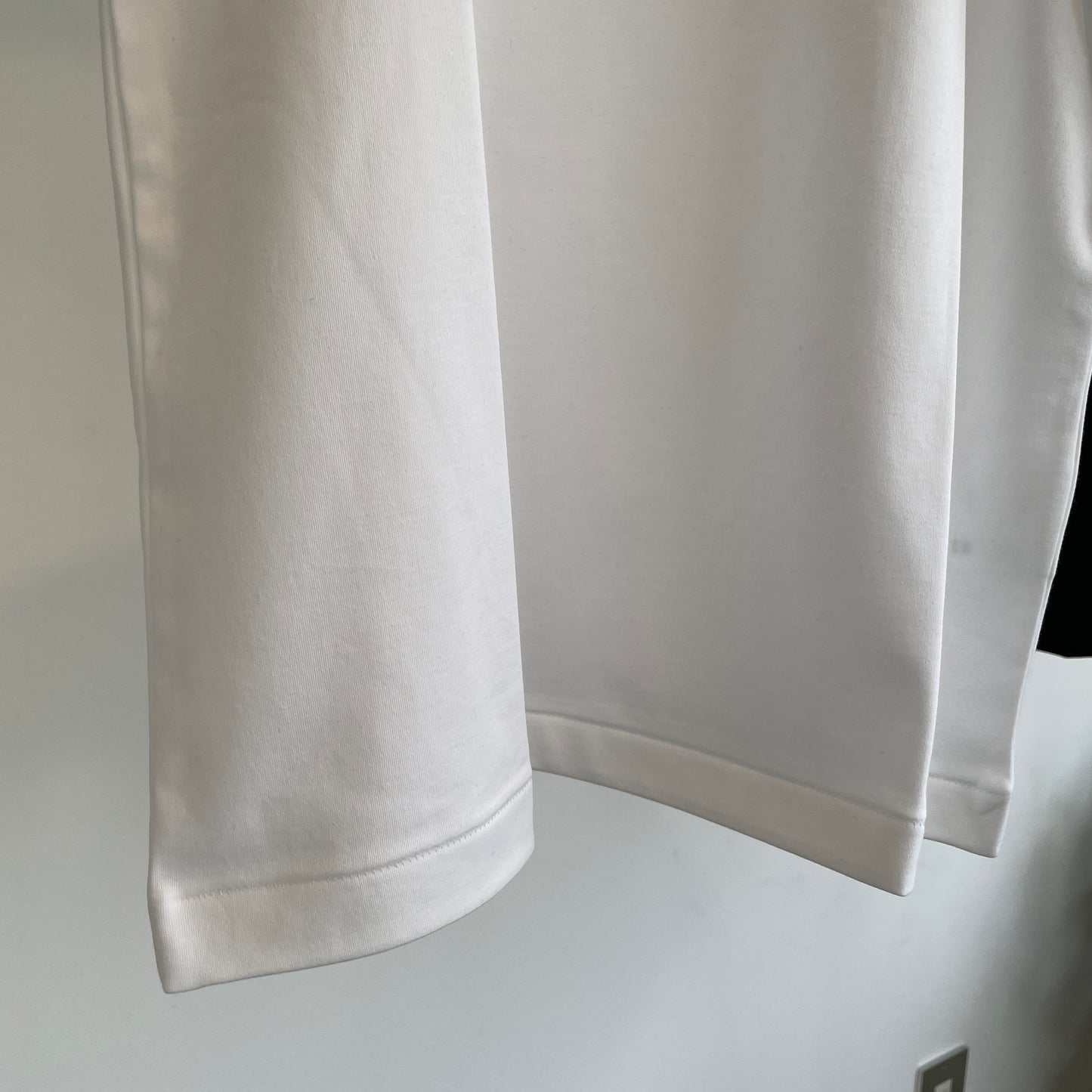 itochi //Suvin cotton smooth crew neck t-shirt