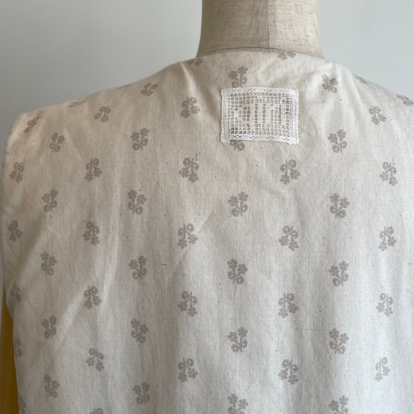 qiri //boutis jacquard ベスト
6301BL005252