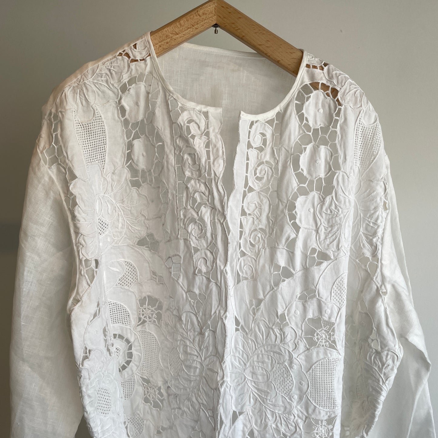 heriter//cutwork parts robe H0-00-3032