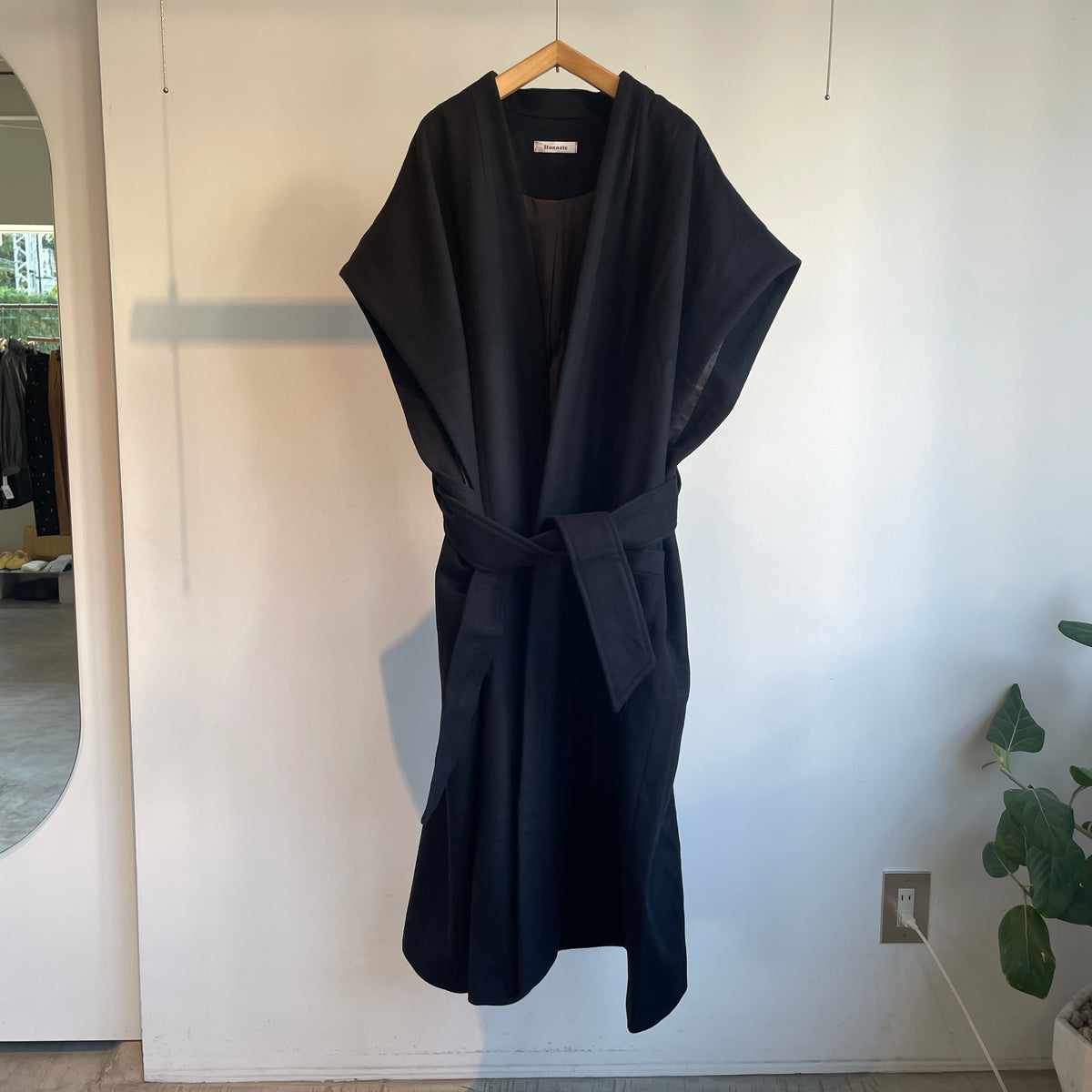 Honnete//Sleeveless Dolman Gown Coat_Royal Geelong HO-26AW CO24W