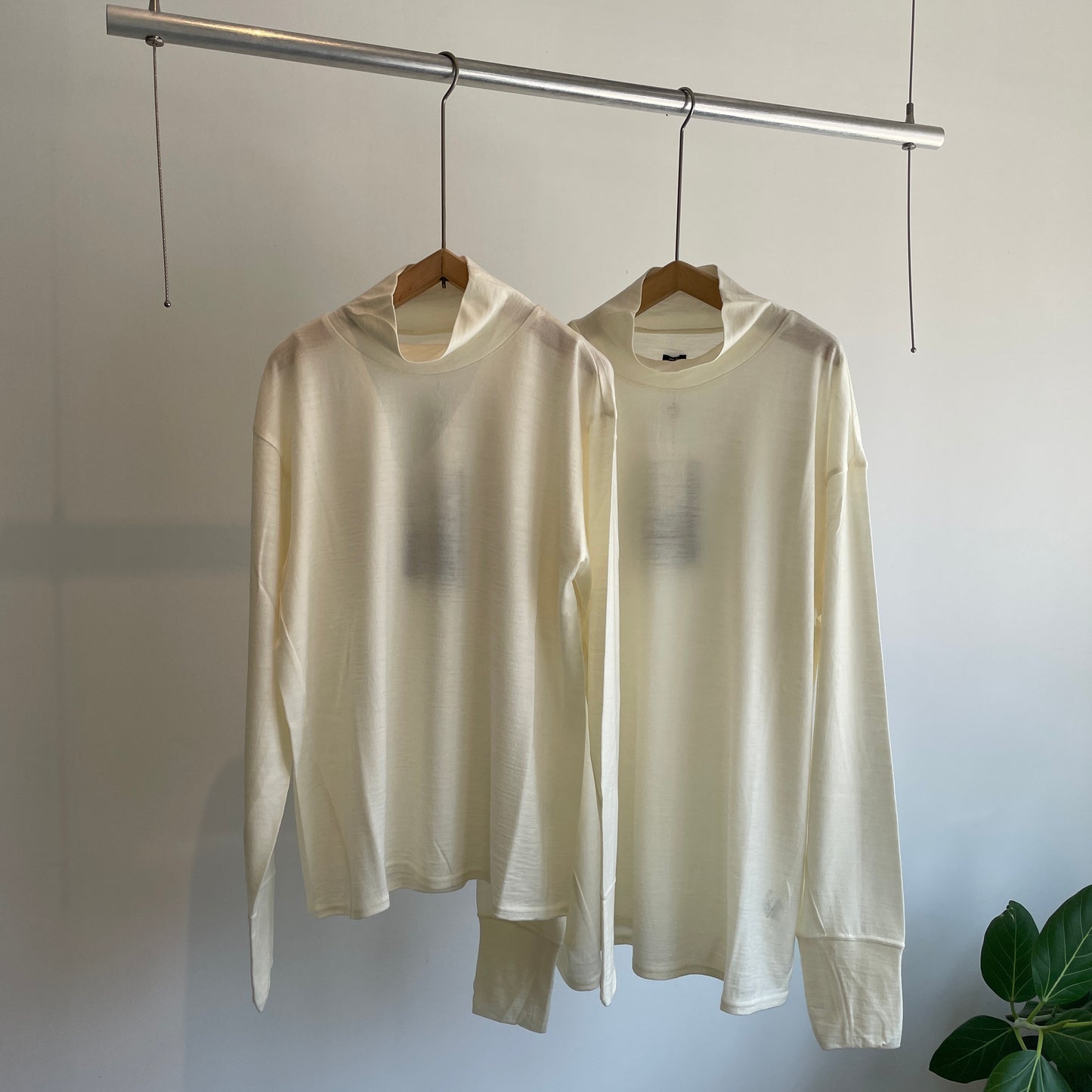universaltissu //ウォッシャブルウール天竺 タートルネックPO TS233CT091