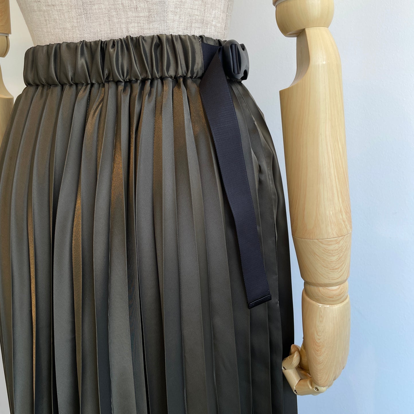 itochi //Polyester twill half way accordion pleated skirt itSK08-11-M