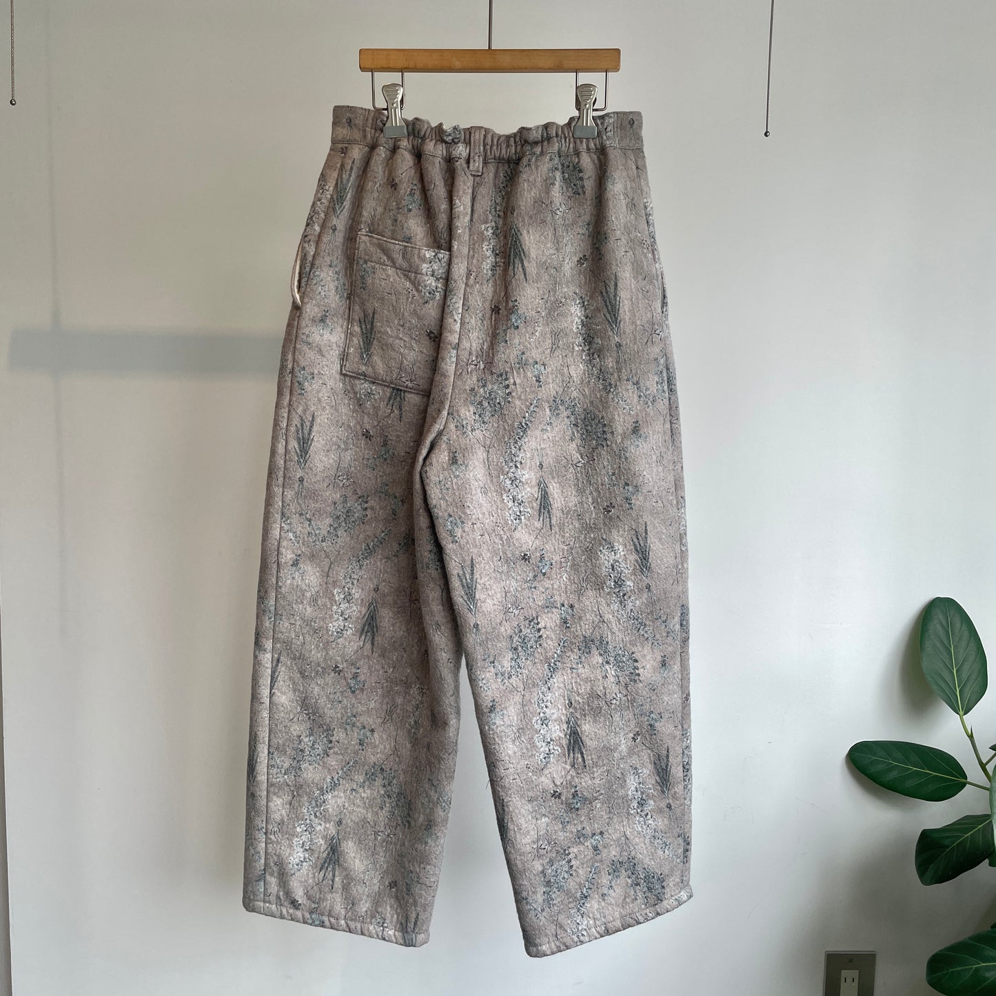 qiri //old letter flowers カーブパンツ 6301PT010252