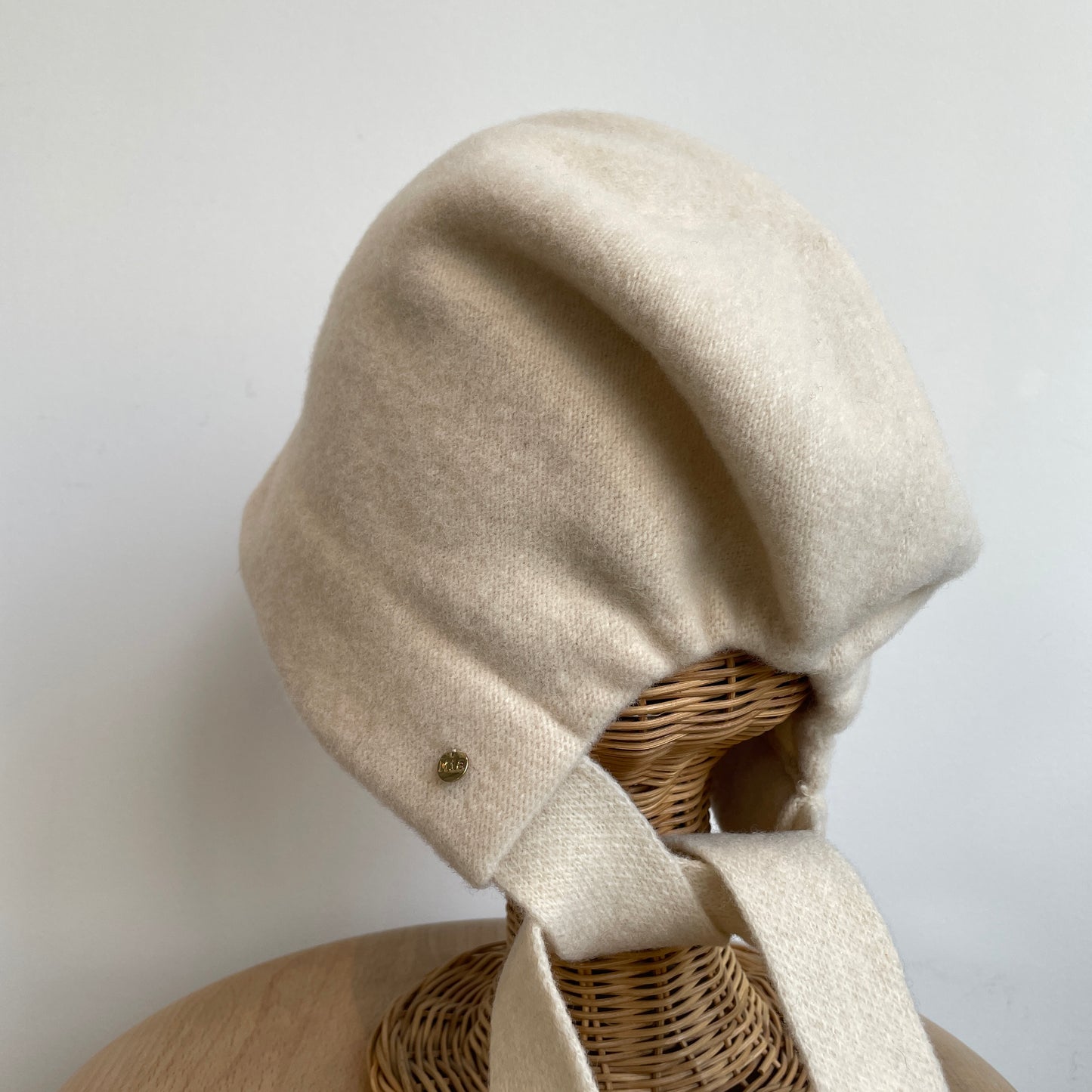 Mia Hat //Basque Hood 2558