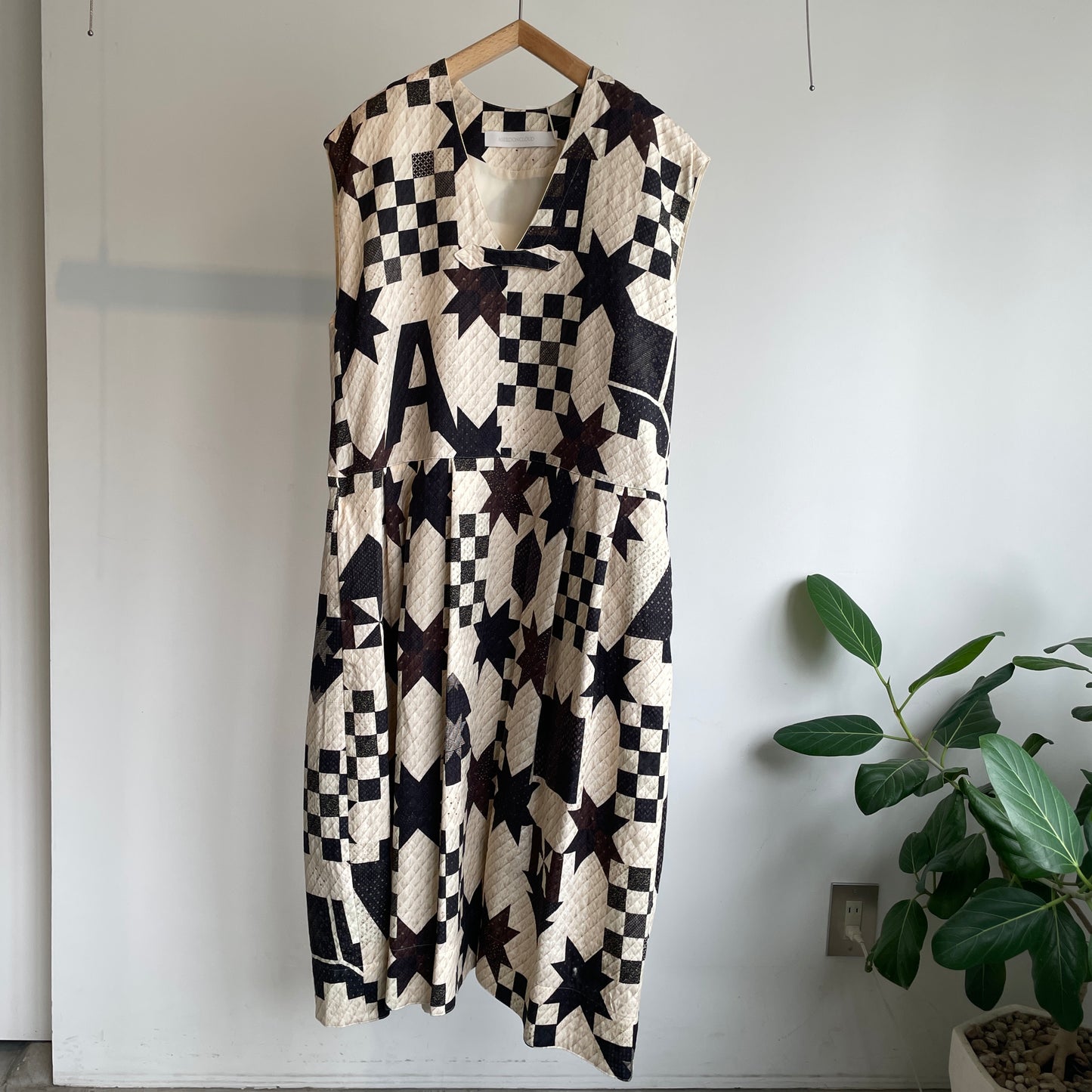 ASEEDONCLOUD //Study uniform dress(Map quit print) 252302