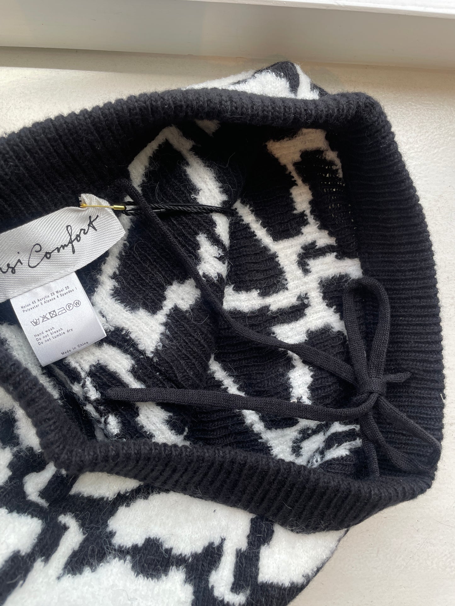 sisisi //WARM KNIT SWAN PANTS 2024-AW123
