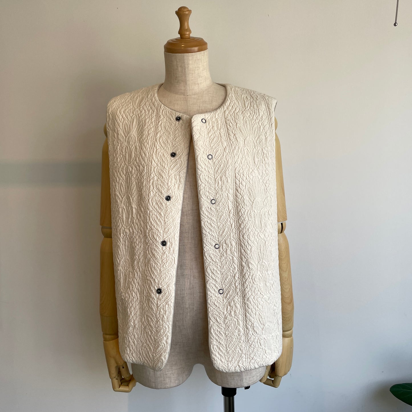 qiri //boutis jacquard ベスト
6301BL005252
