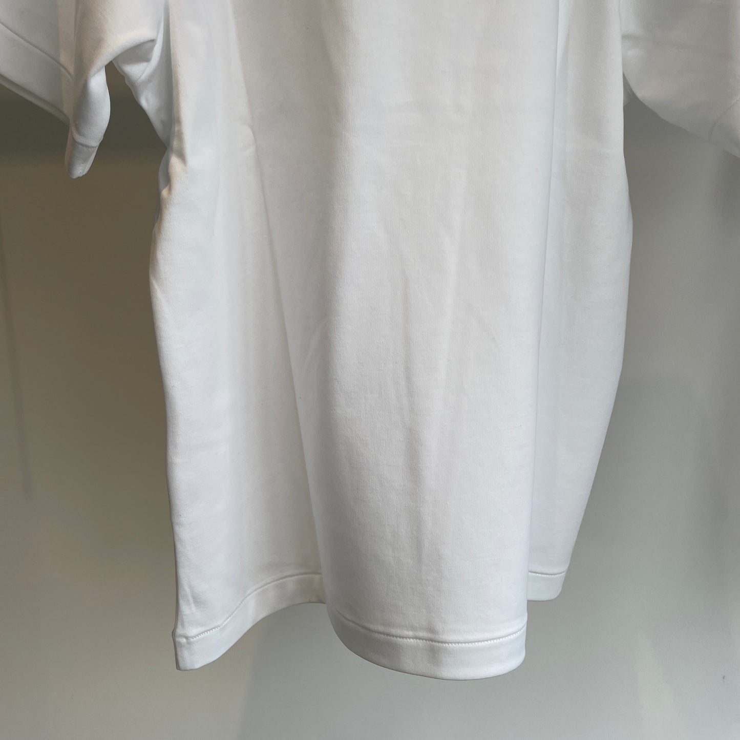 itochi //Suvin cotton smooth crew neck t-shirt
