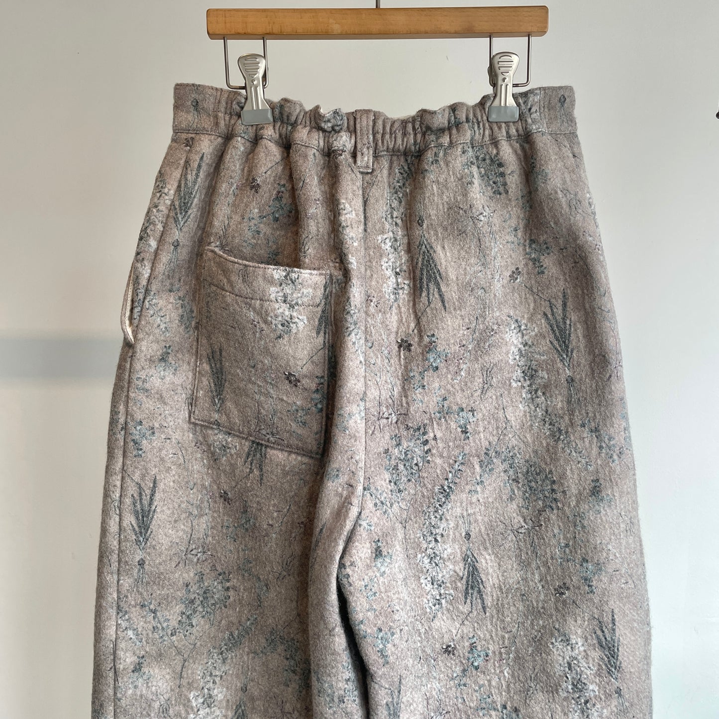 qiri //old letter flowers カーブパンツ 6301PT010252