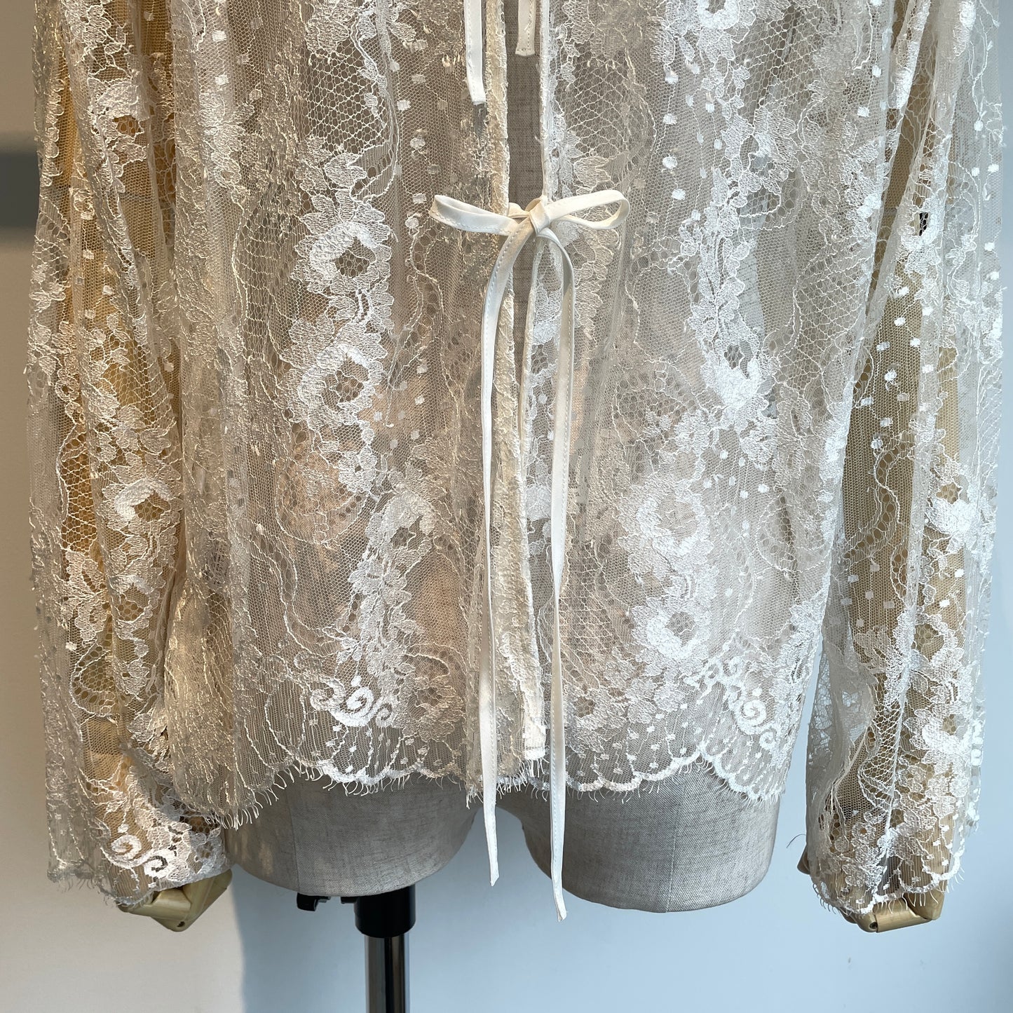 Heriter //Leaver lace blouse H2-25-3003