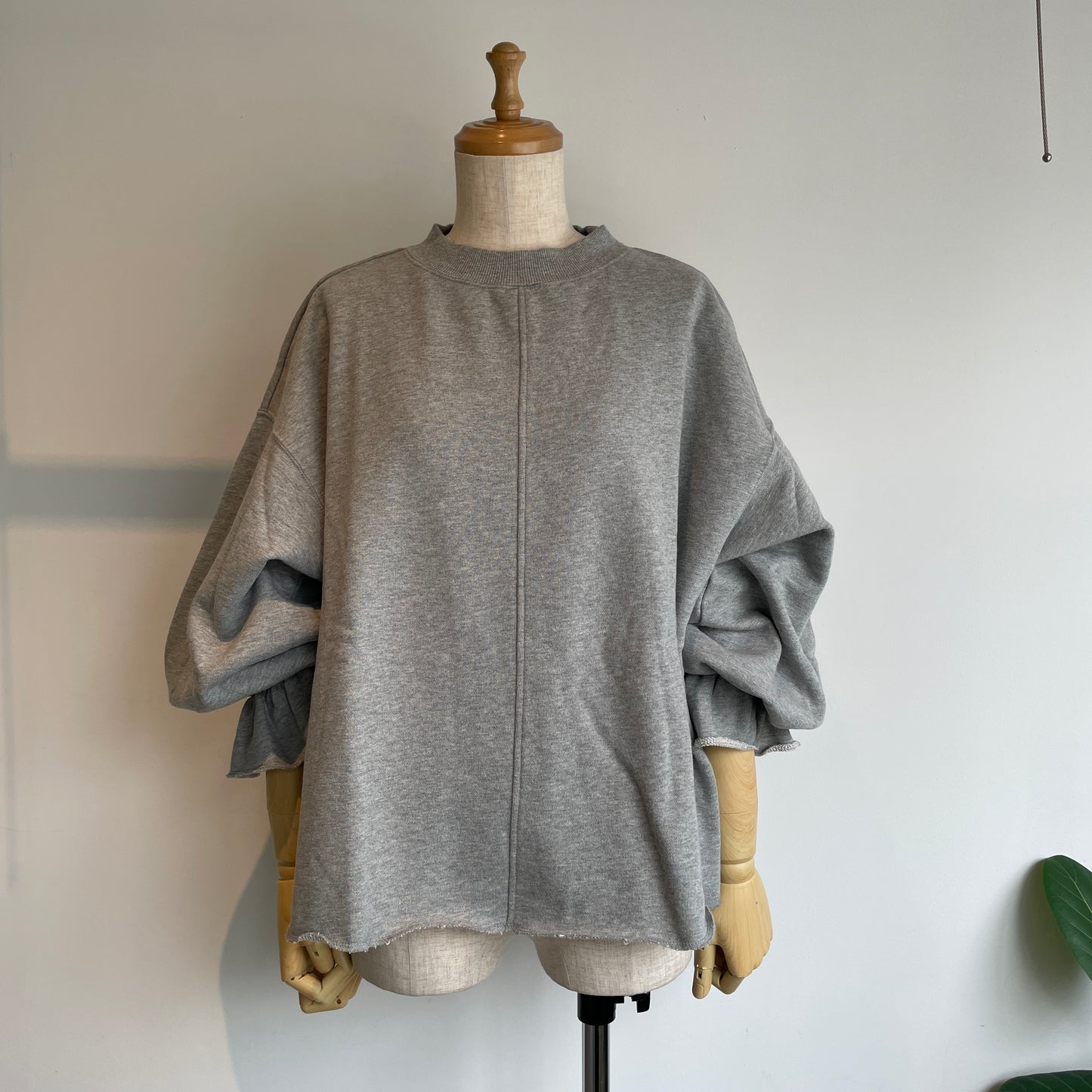 universaltissu//セントラル裏毛
ギャザースリーブPO US250CT017