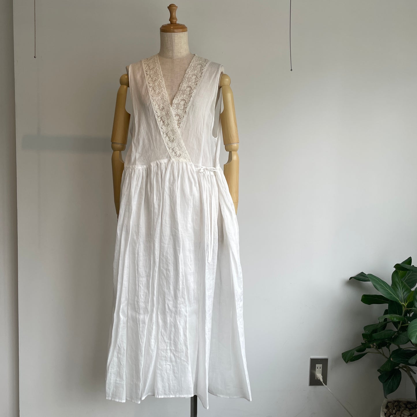 heriter//tulle lace ramie dress H1-25-7009