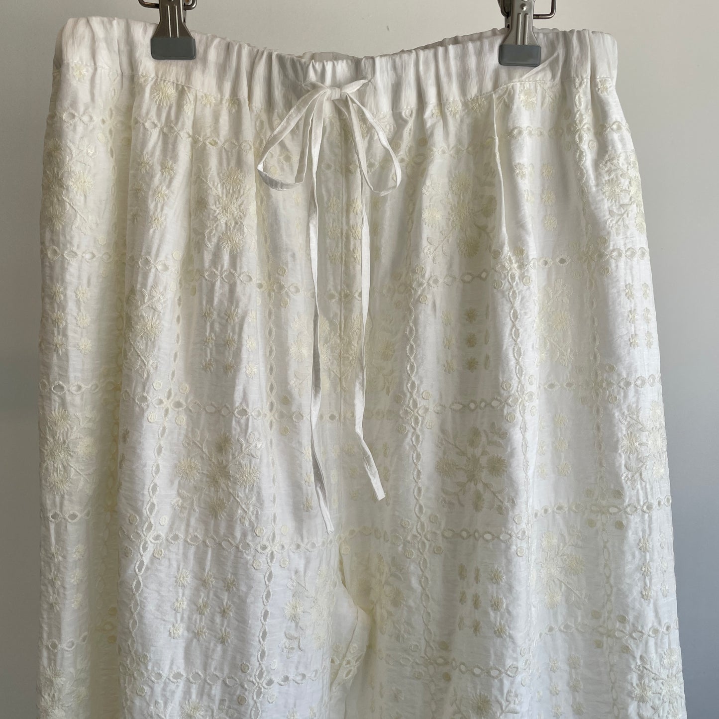yuni//eyelet embroidelyイージーパンツ 1701PT032251
