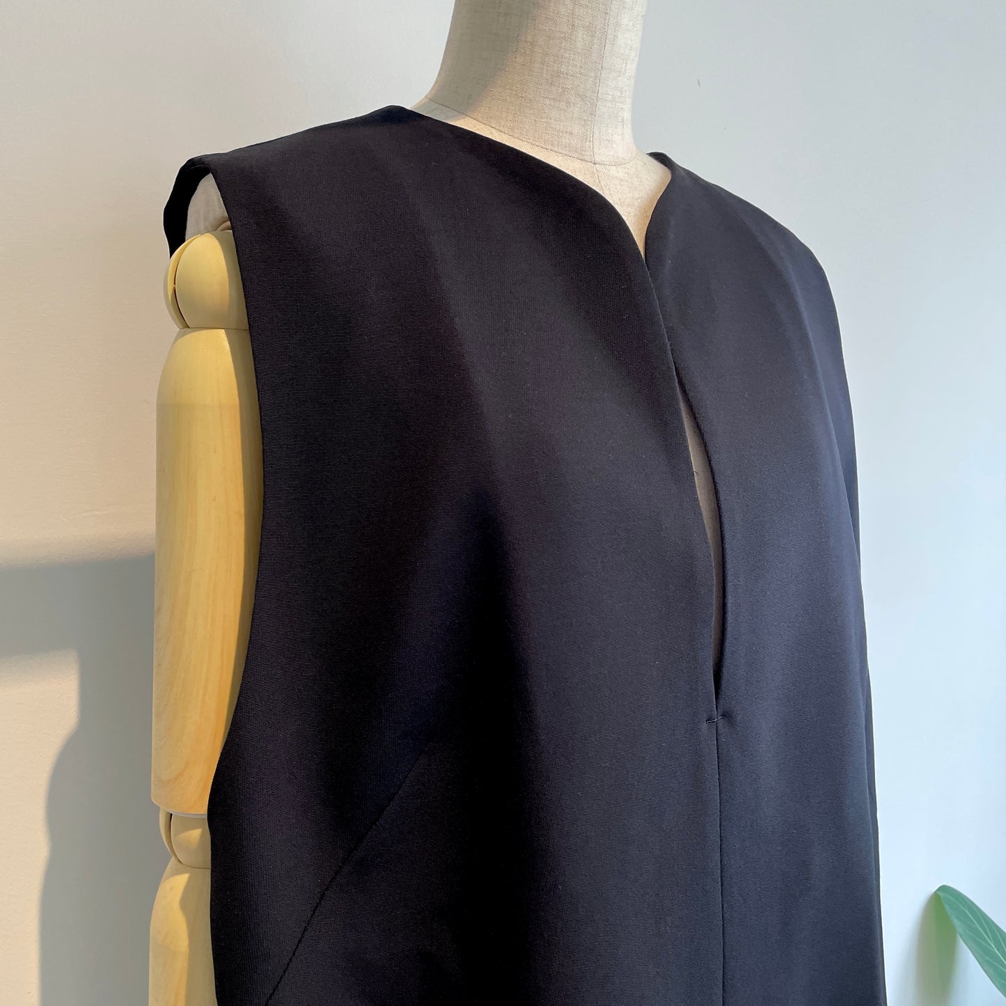 yuni //R/W slitneck jumperSK 1701OP008252