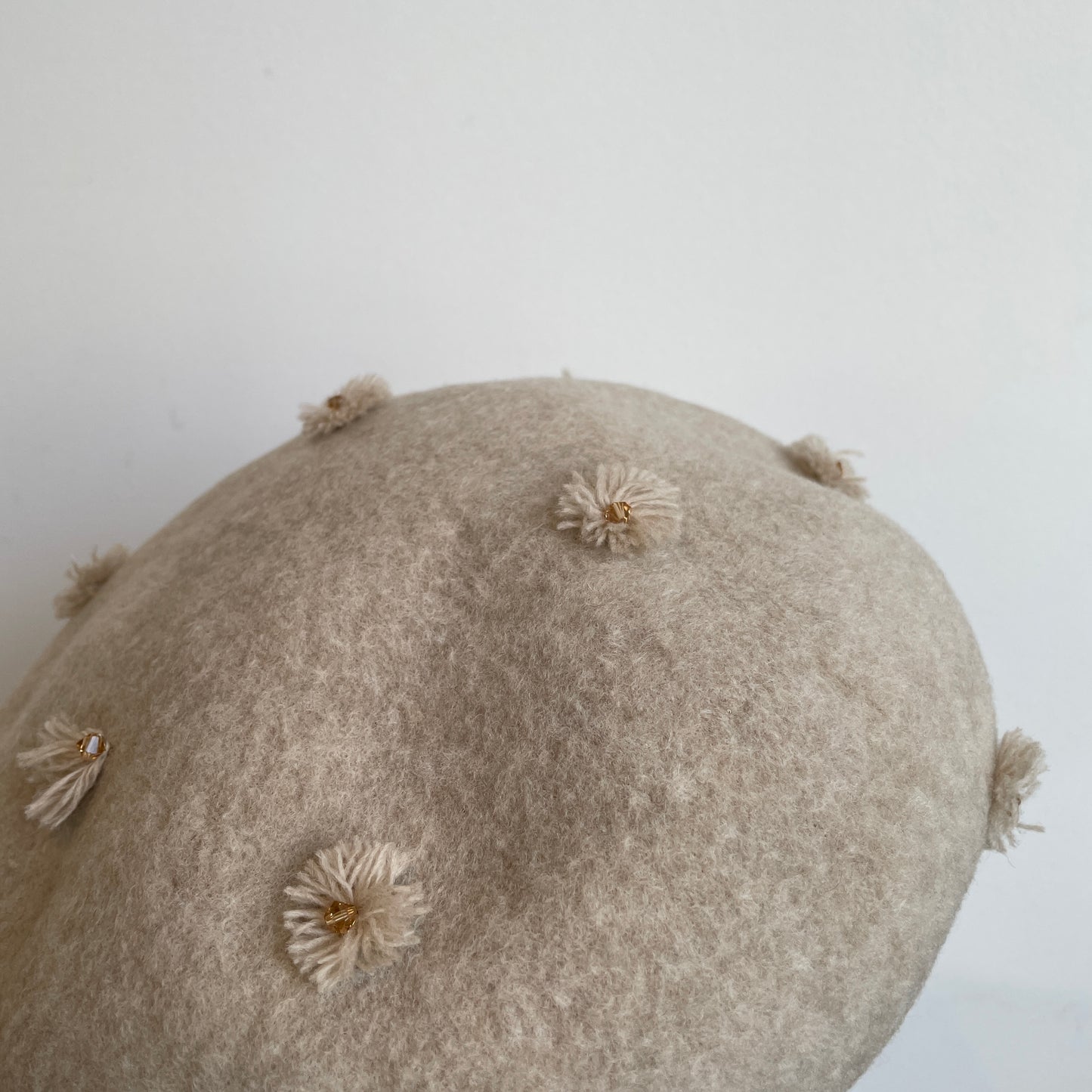 Mia Hat //Beret Daisy 2556
