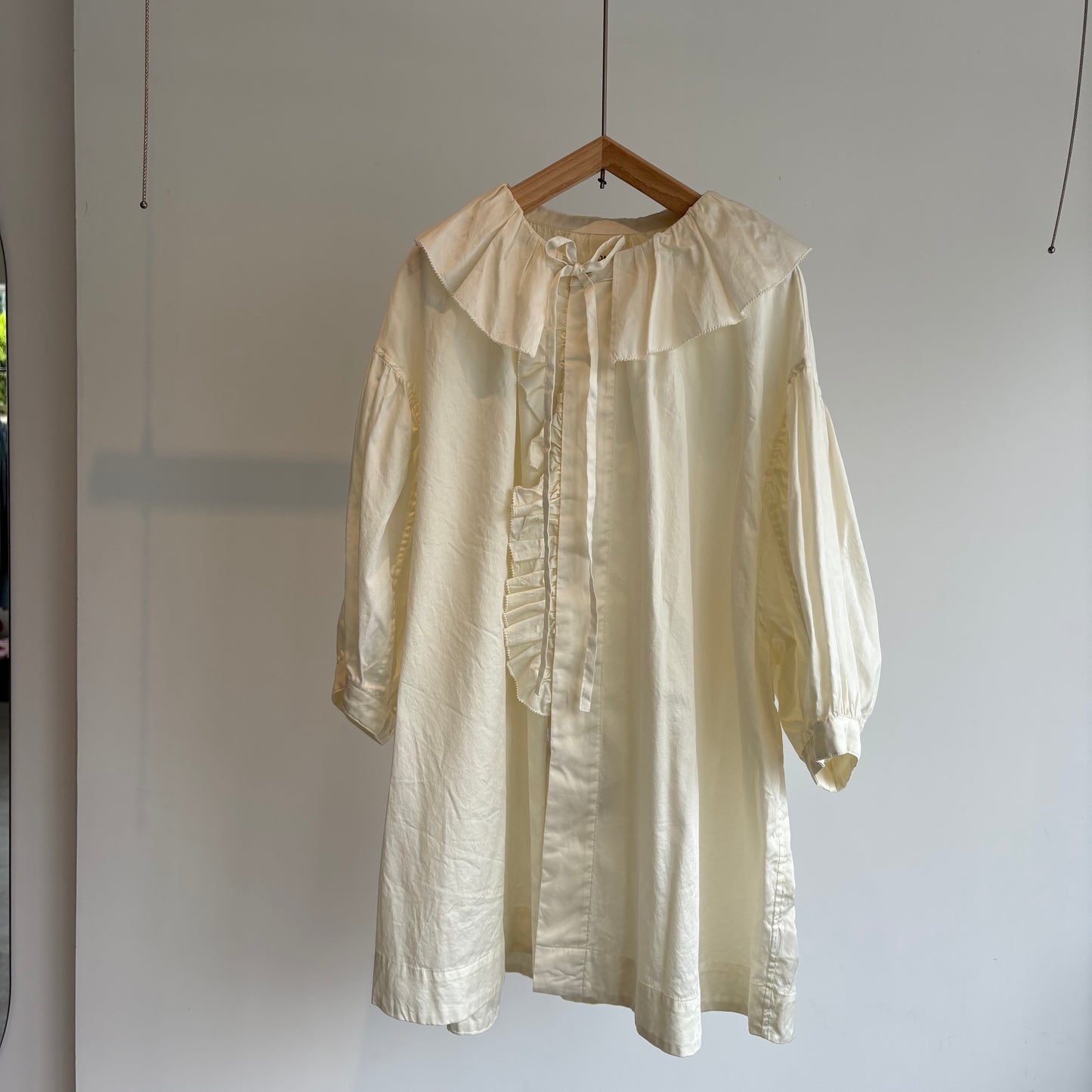 buoy buoy//80satin frill puff ブラウス 2701BL017251