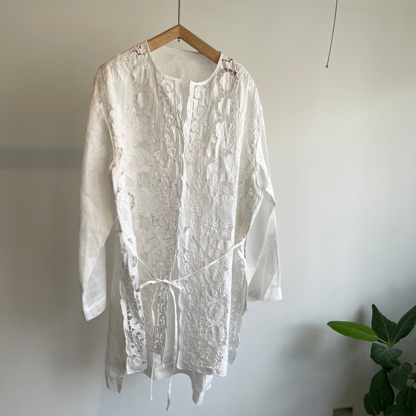 heriter//cutwork parts robe H0-00-3032