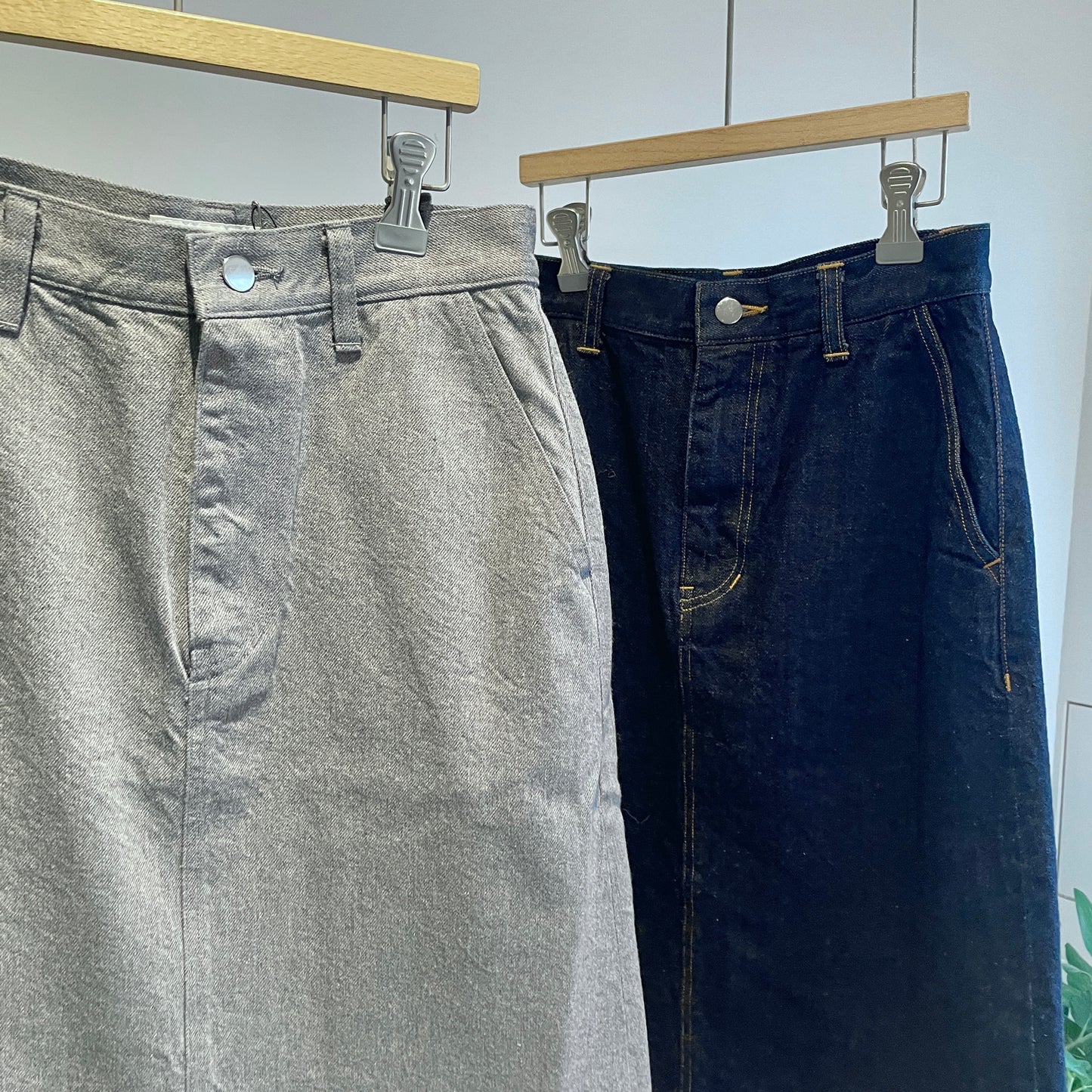 Heriter //rollup denim skirt H2-24-4002