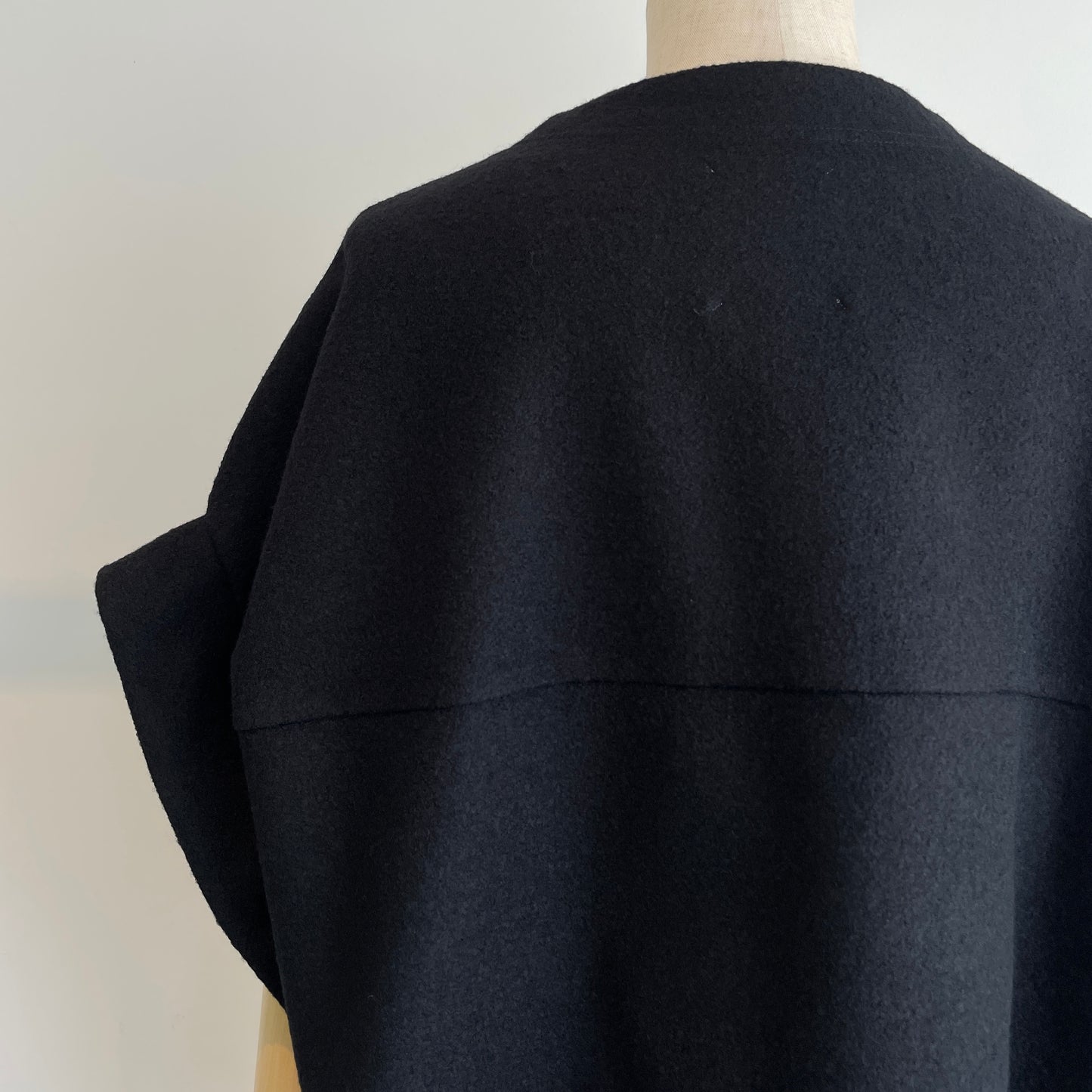 SI-HIRAI //SHORT ROBE CHAW25-6011