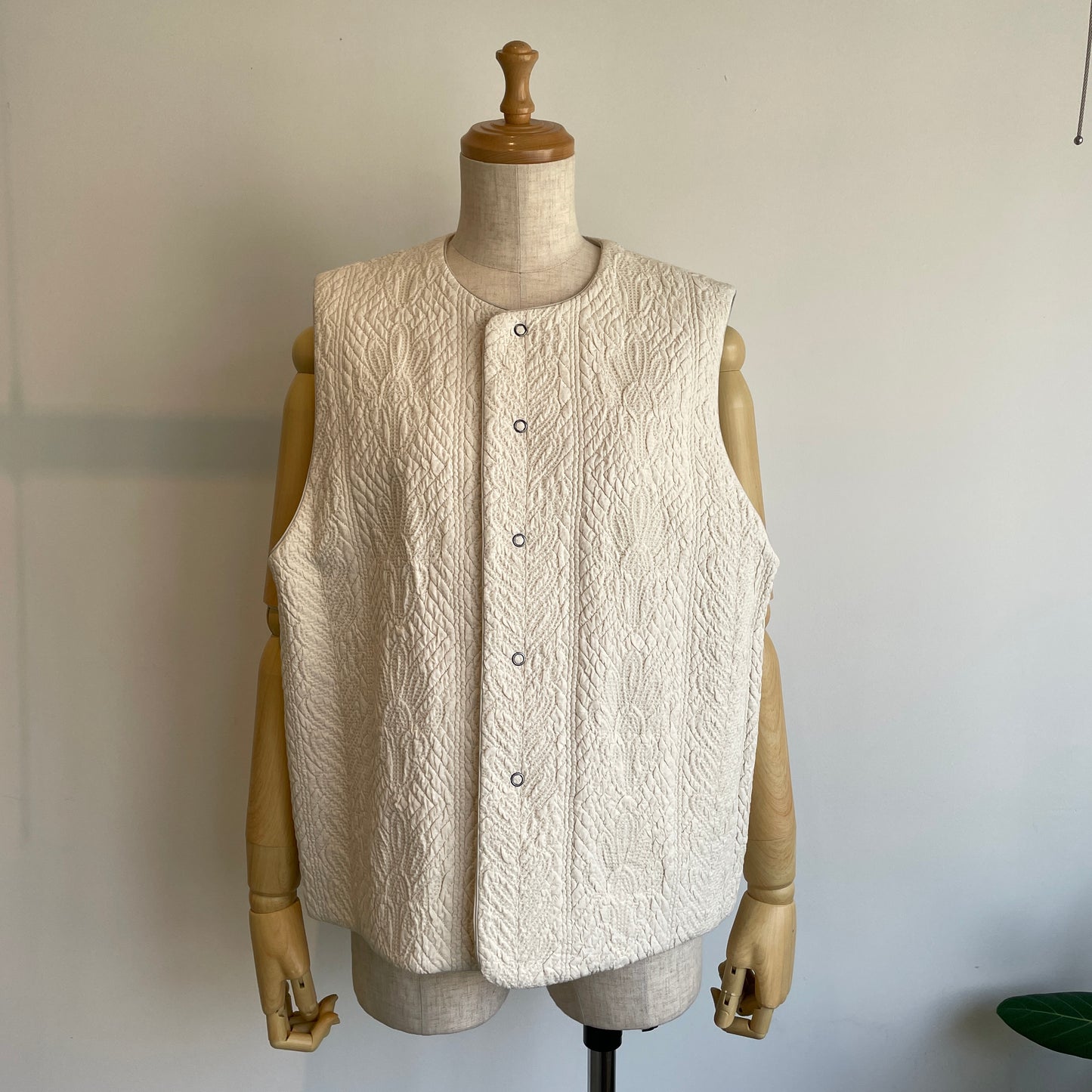 qiri //boutis jacquard ベスト
6301BL005252