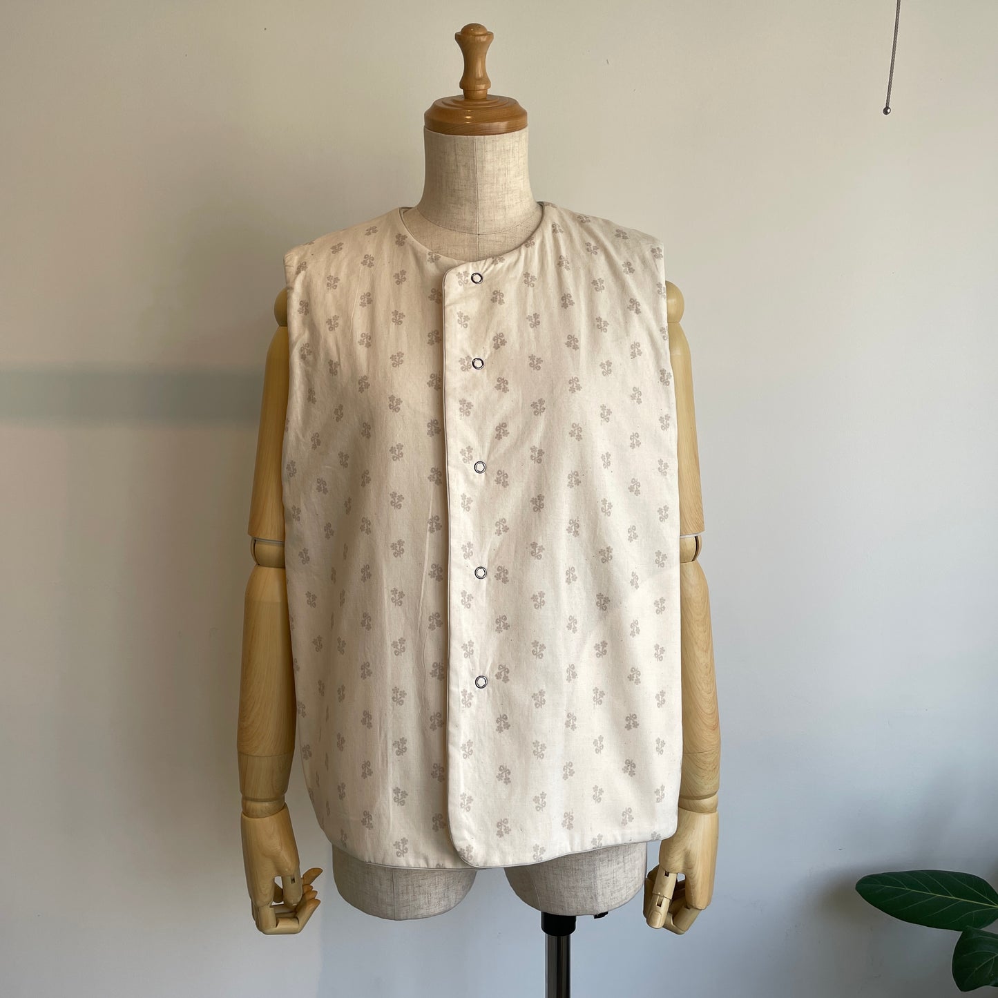 qiri //boutis jacquard ベスト
6301BL005252