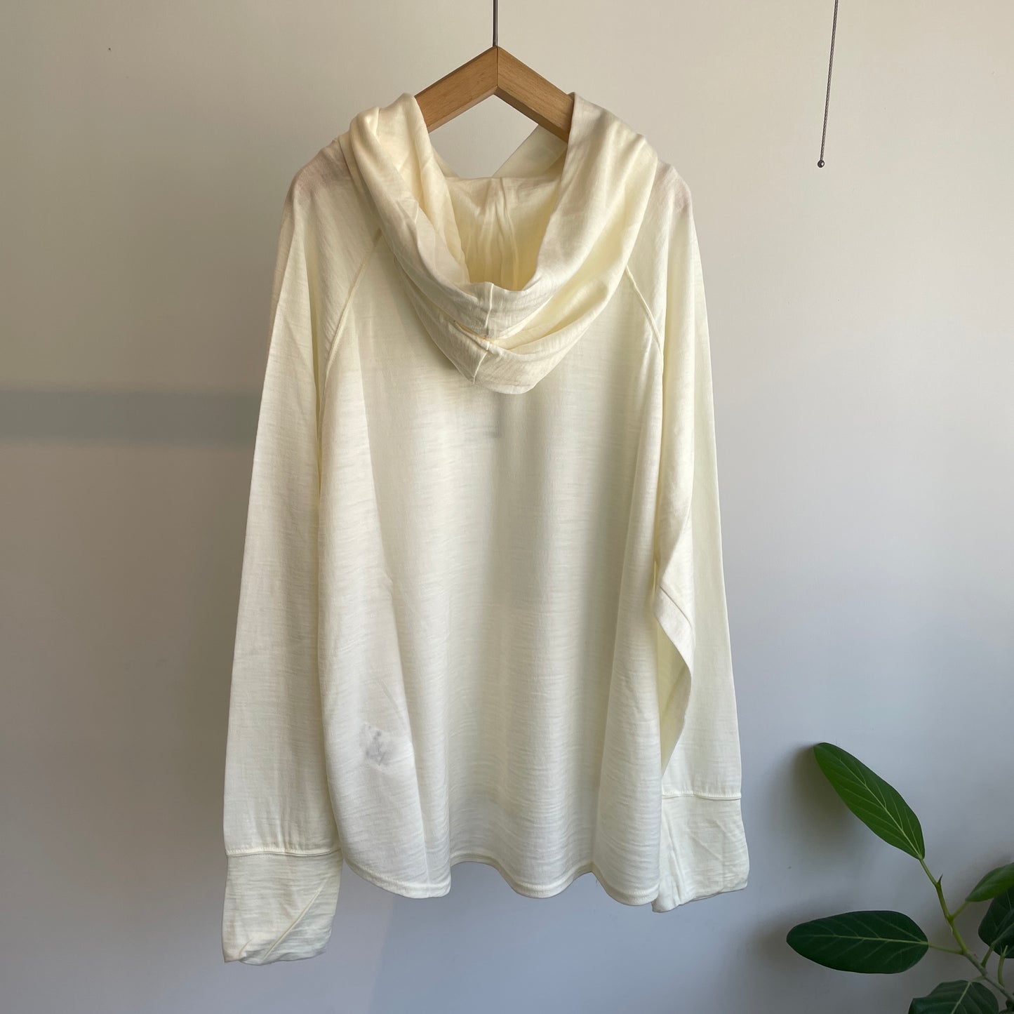 universaltissu//ウォッシャブルウール天竺フーディ TS253CT087